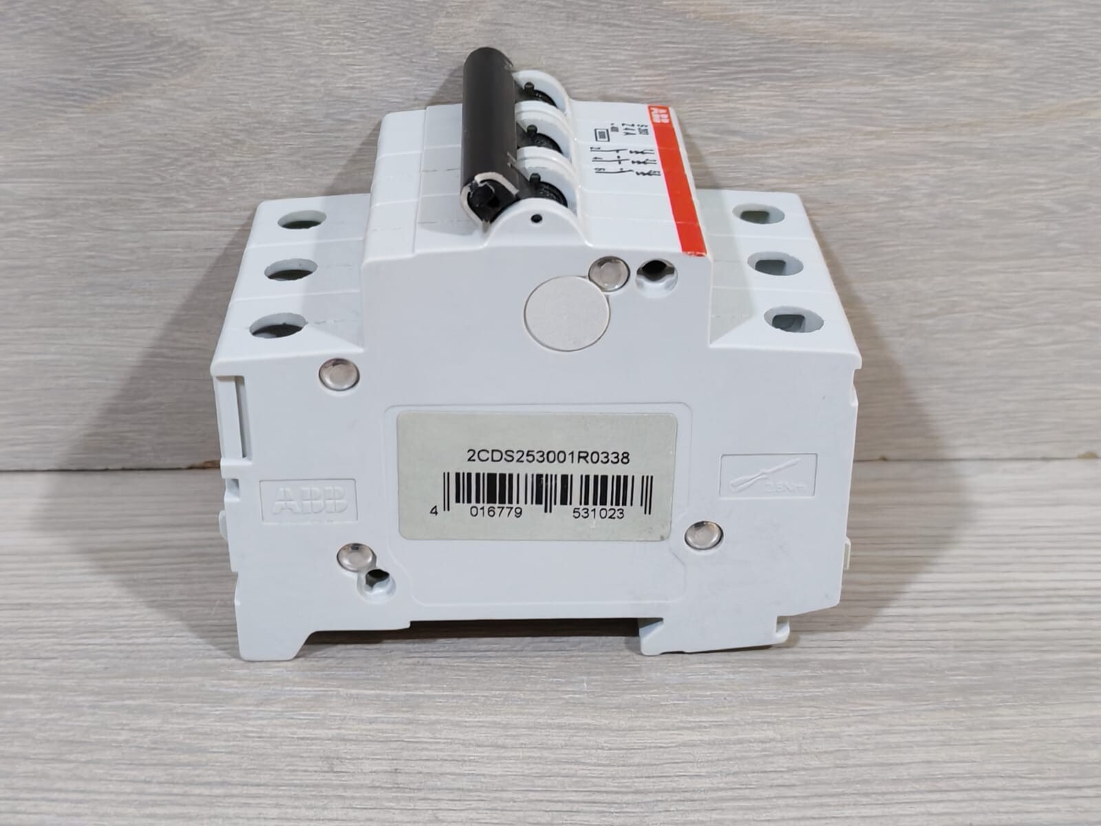 ABB 2CDS253001R0338 ABB S203-Z4 2CDS253001R0338 Moulded Case Circuit Breaker 6