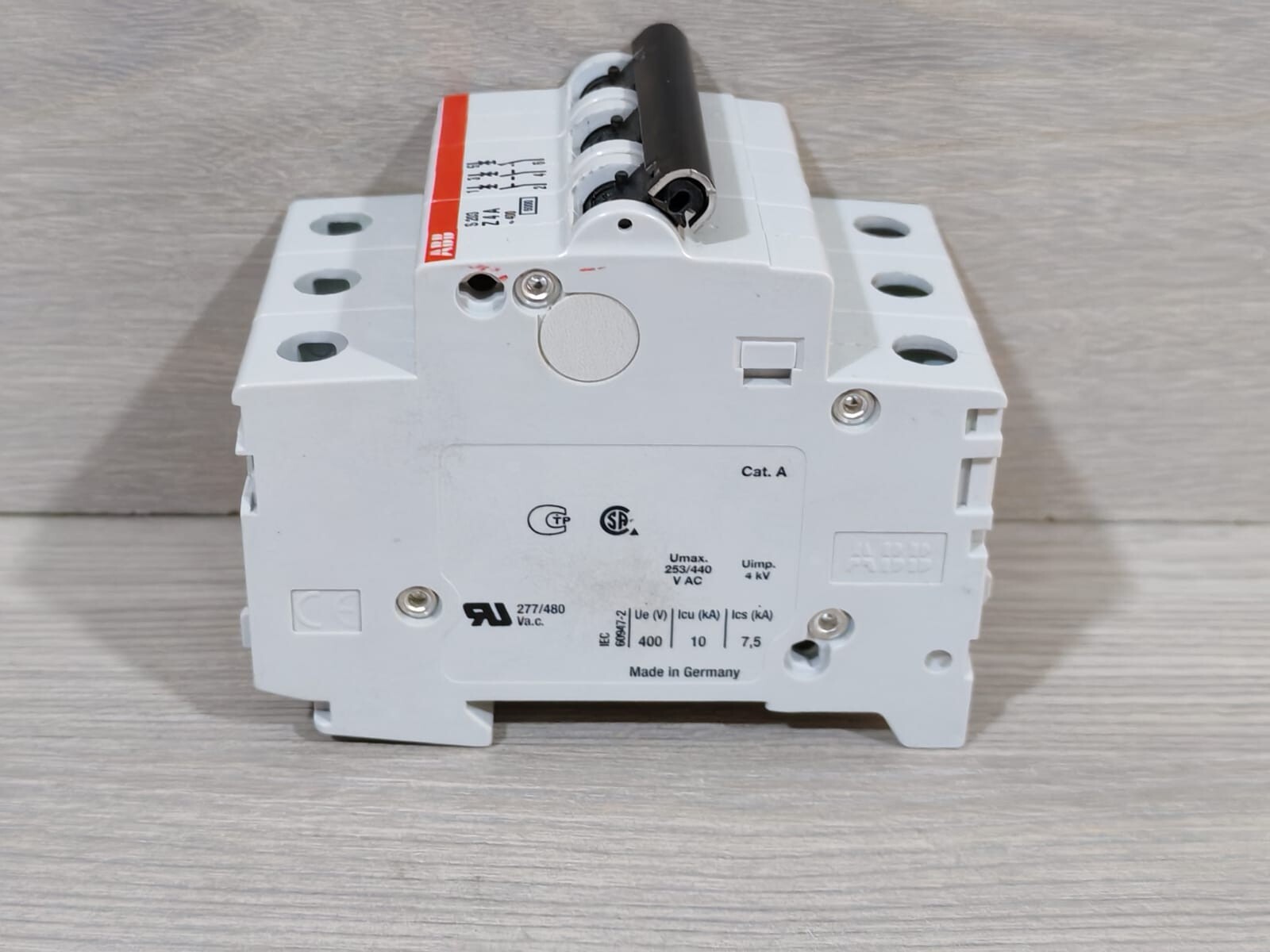 ABB 2CDS253001R0338 ABB S203-Z4 2CDS253001R0338 Moulded Case Circuit Breaker 8