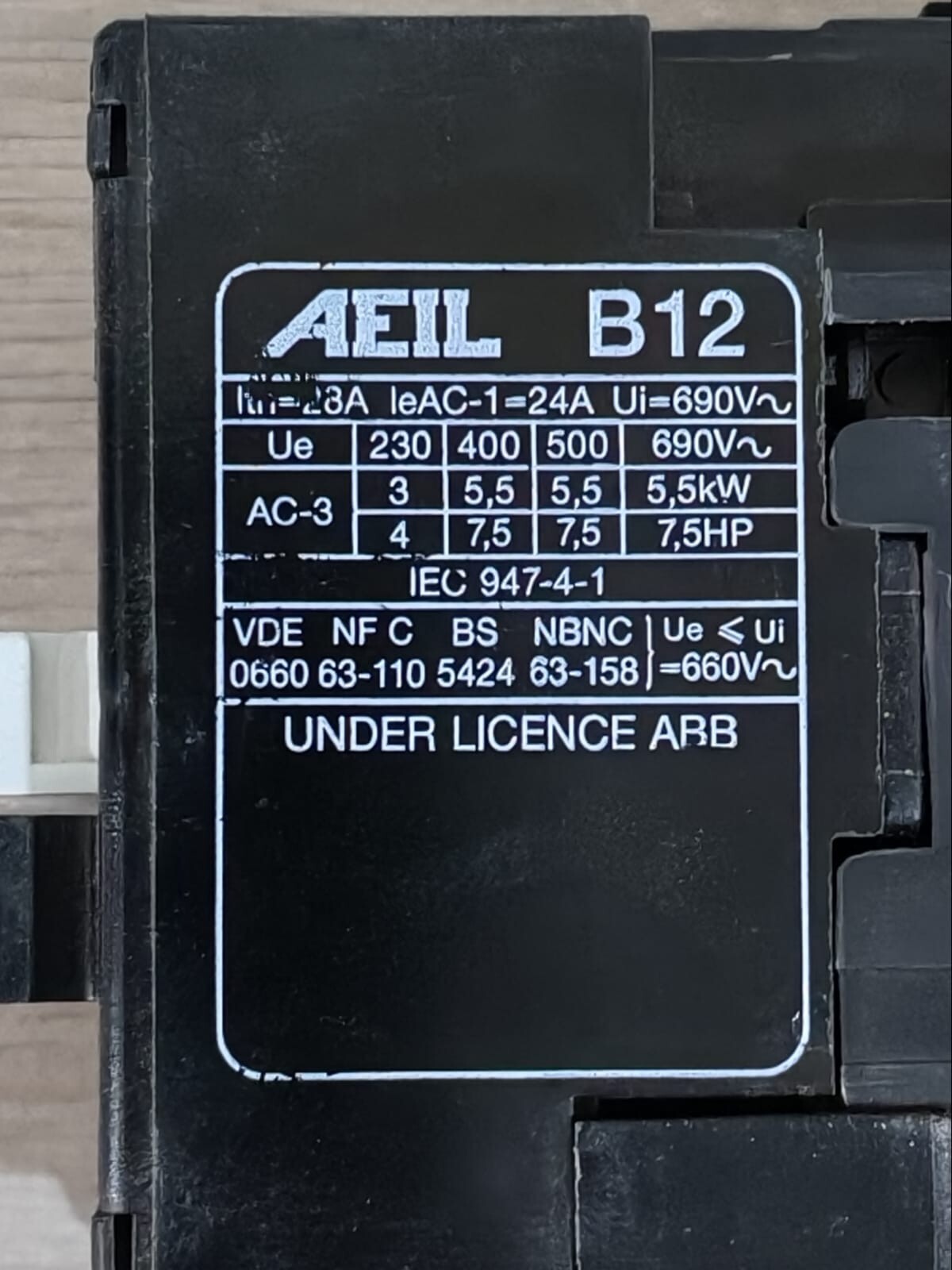 ABB B12-30-01 ABB AEIL B12-30-01 Contactor 3