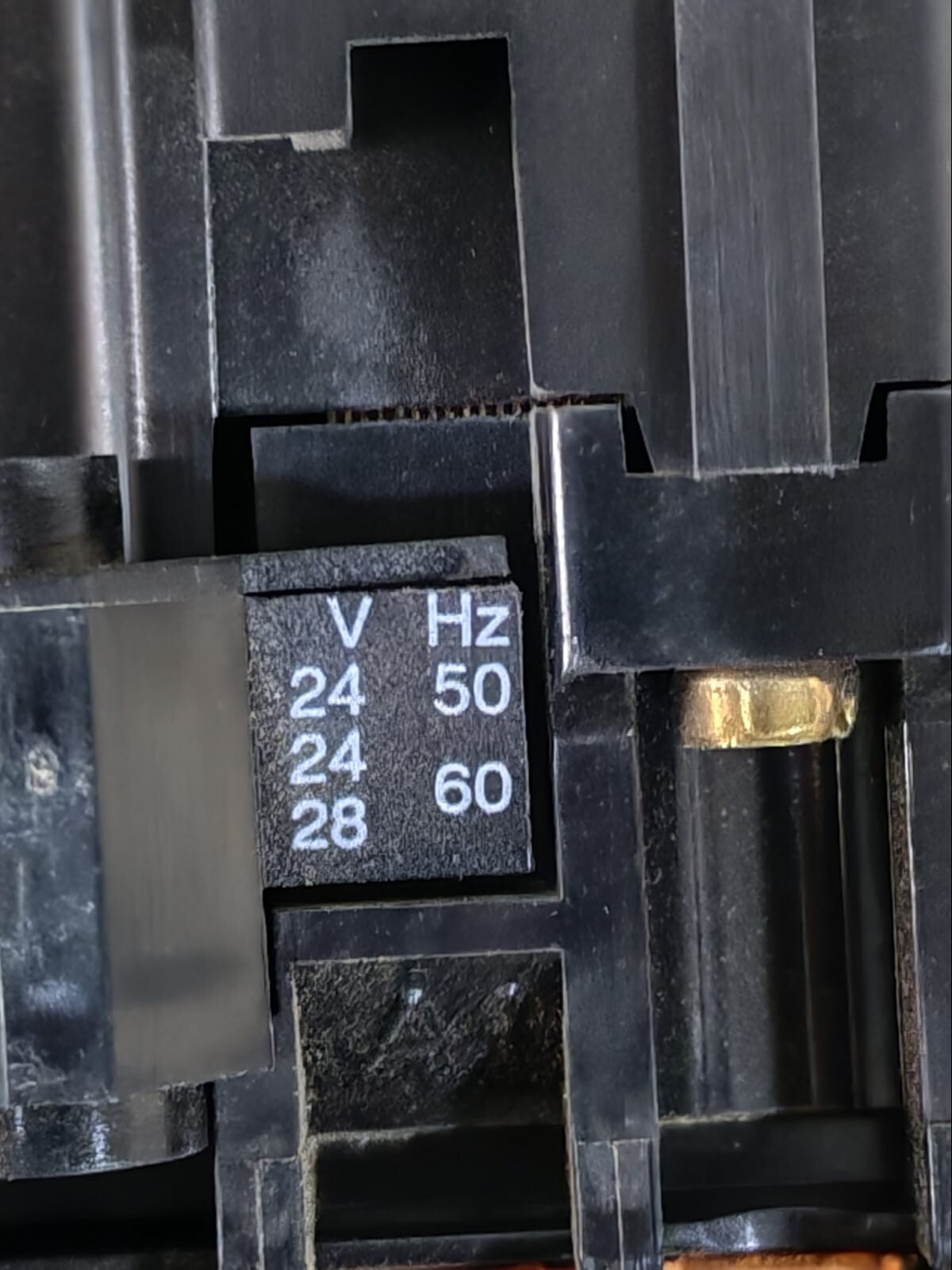 ABB B12-30-01 ABB AEIL B12-30-01 Contactor 7