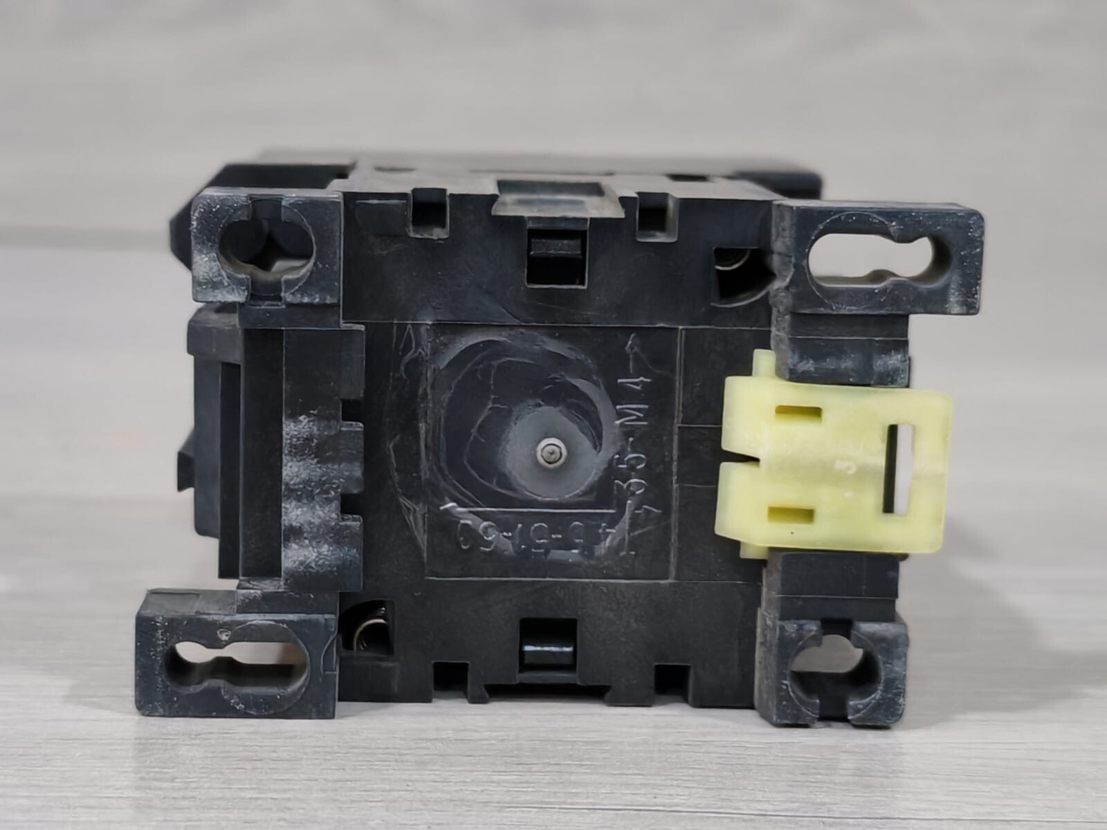ABB B12-30-01 ABB AEIL B12-30-01 Contactor 9