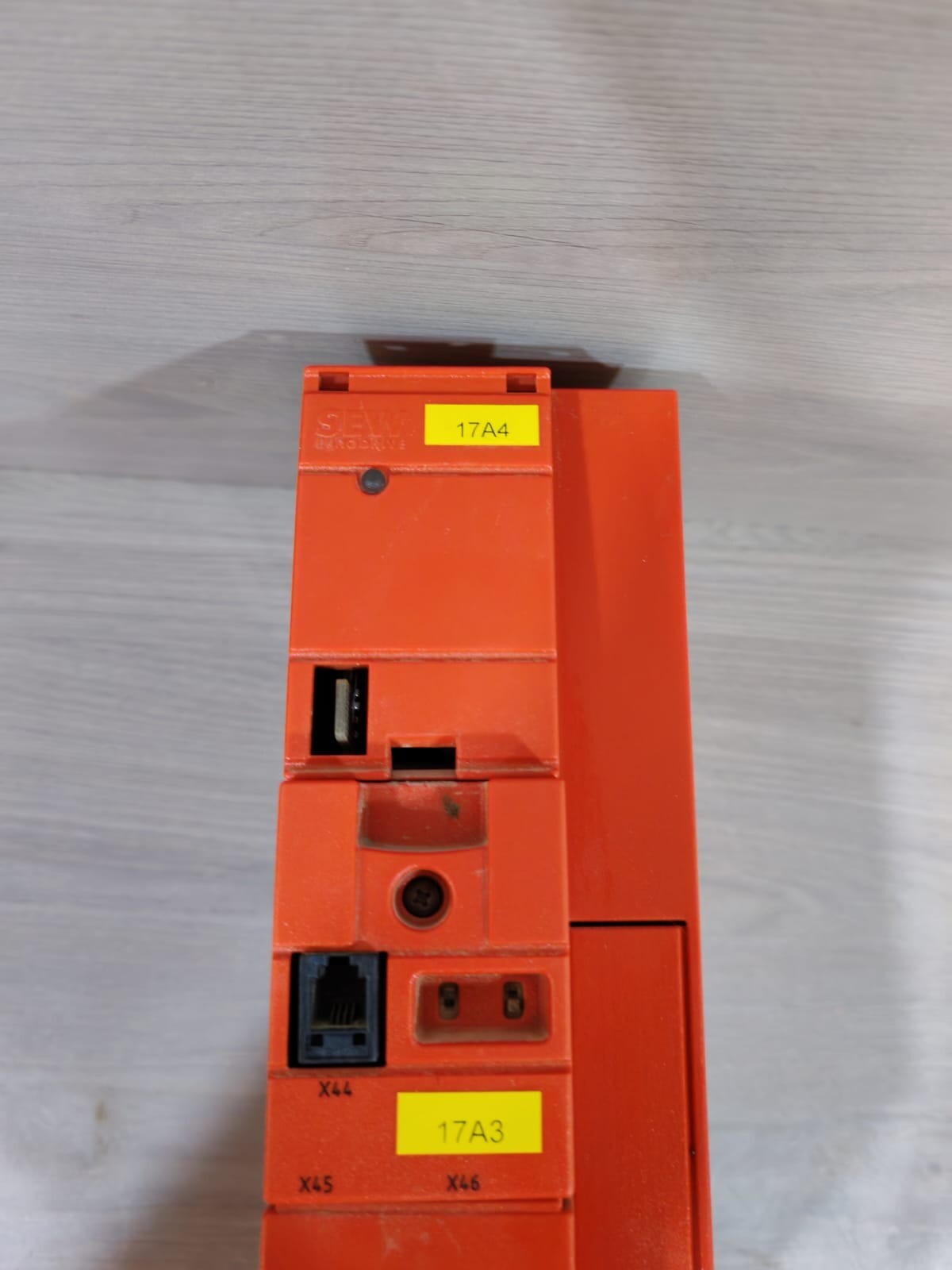 Sew Eurodrive MC07B0030-5A3-4-S0/ FSC11B SEW EURODRIVE MC07B0030-5A3-4-S0/ FSC11B MOVITRAC B- W/O CONTROLLER 2
