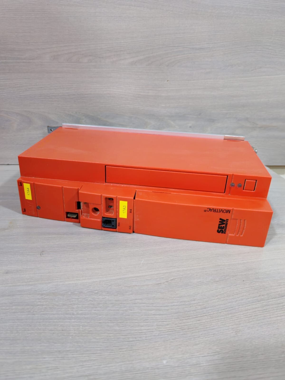 Sew Eurodrive MC07B0030-5A3-4-S0/ FSC11B SEW EURODRIVE MC07B0030-5A3-4-S0/ FSC11B MOVITRAC B- W/O CONTROLLER 6