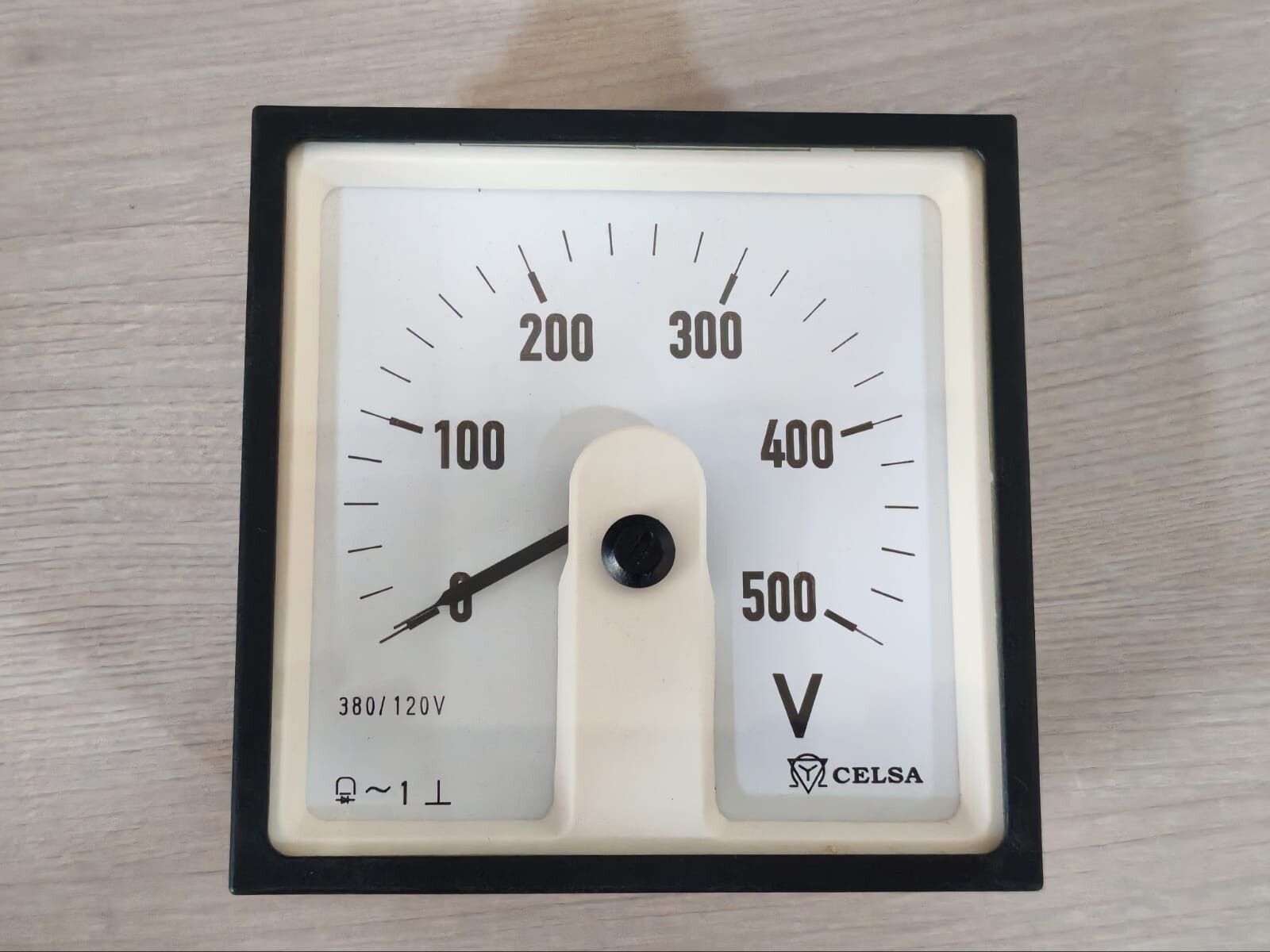 GE METER-380 Celsa 0...500V Voltage Analogue Panel Meter 380/120V 2