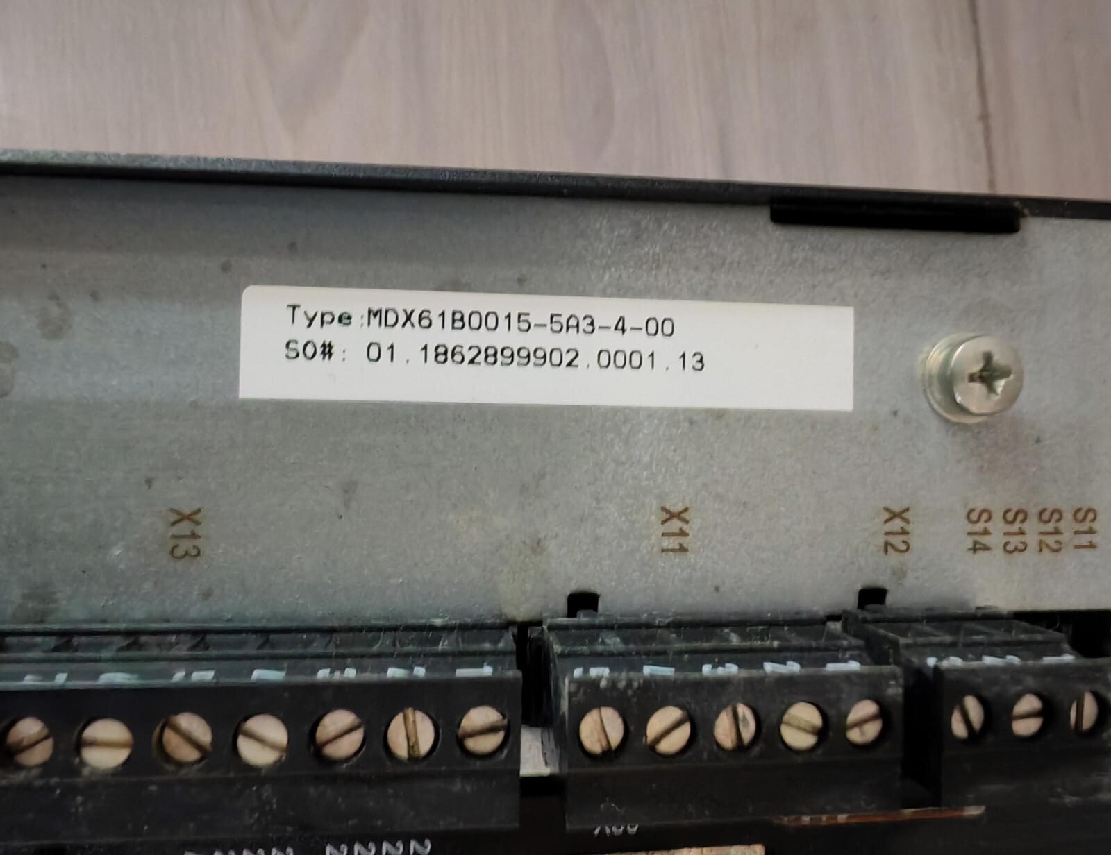 SEW Eurodrive MDX61B0015-5A3-4-00 SEW EURODRIVE MDX61B0015-5A3-4-00 / MDX61B-00 MOVIDRIVE 9