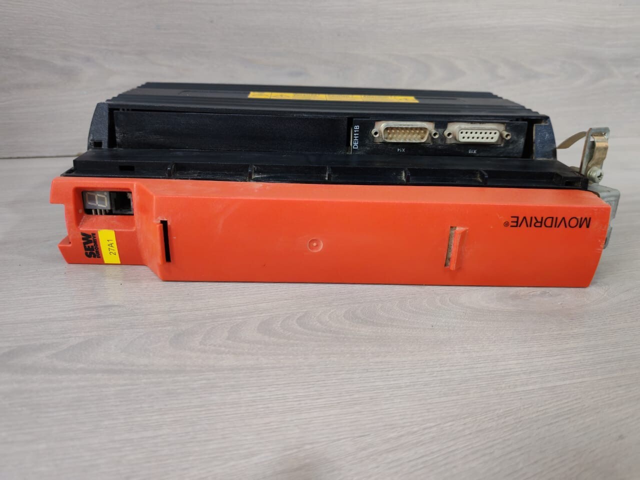 SEW Eurodrive MDX61B0008-5A3-4-00 SEW EURODRIVE MDX61B0008-5A3-4-00 08277311 DEH11B MOVIDRIVE 7