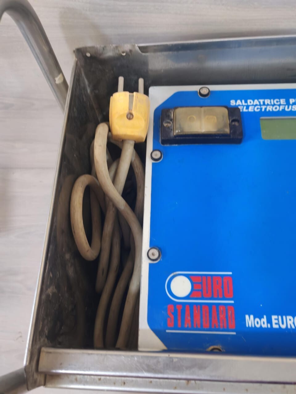 EURO STANDARD EUROM12 EURO STANDARD EUROM12 ELECTROFUSION CONTROL UNIT 230V 7