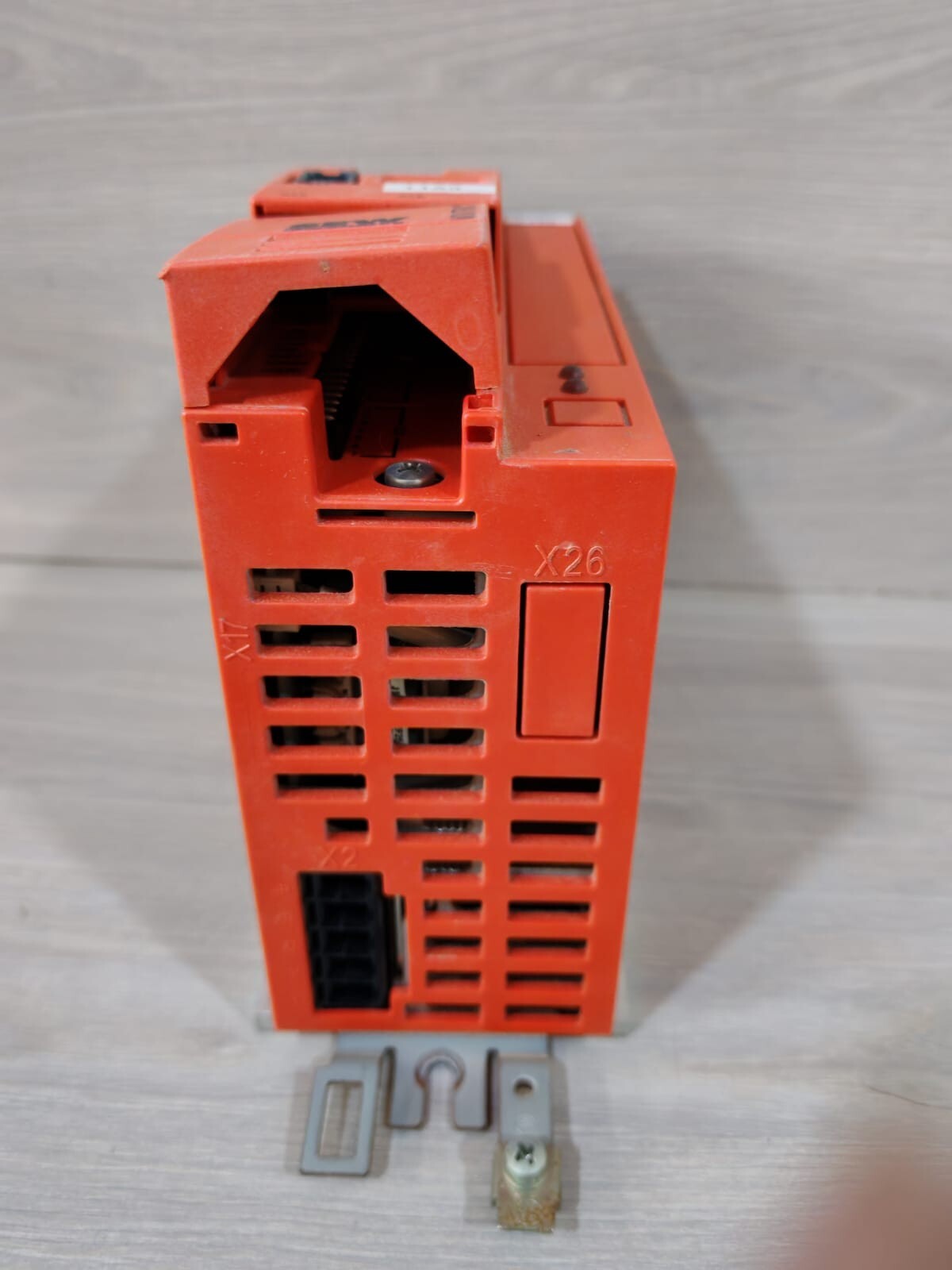 SEW Eurodrive MC07B0015-5A3-4-00 SEW EURODRIVE MC07B0015-5A3-4-00/ FI011B MOVITRAC B 7
