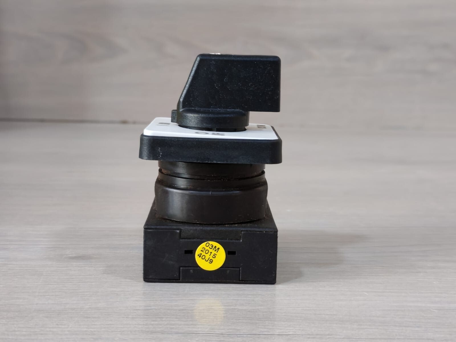 Eaton T0-1-102 Eaton T0-1-102 On/Off Switch 8
