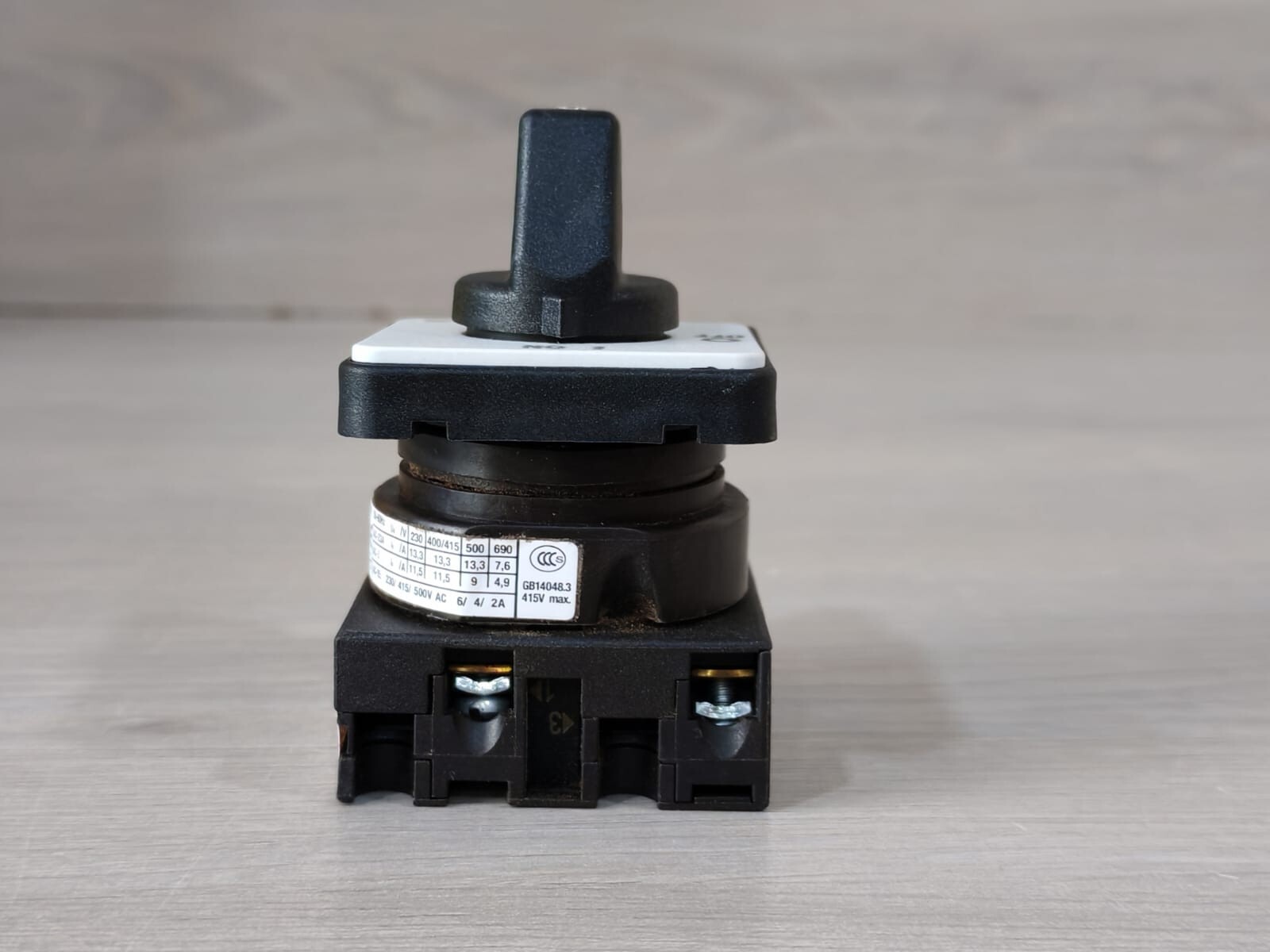 Eaton T0-1-102 Eaton T0-1-102 On/Off Switch 10