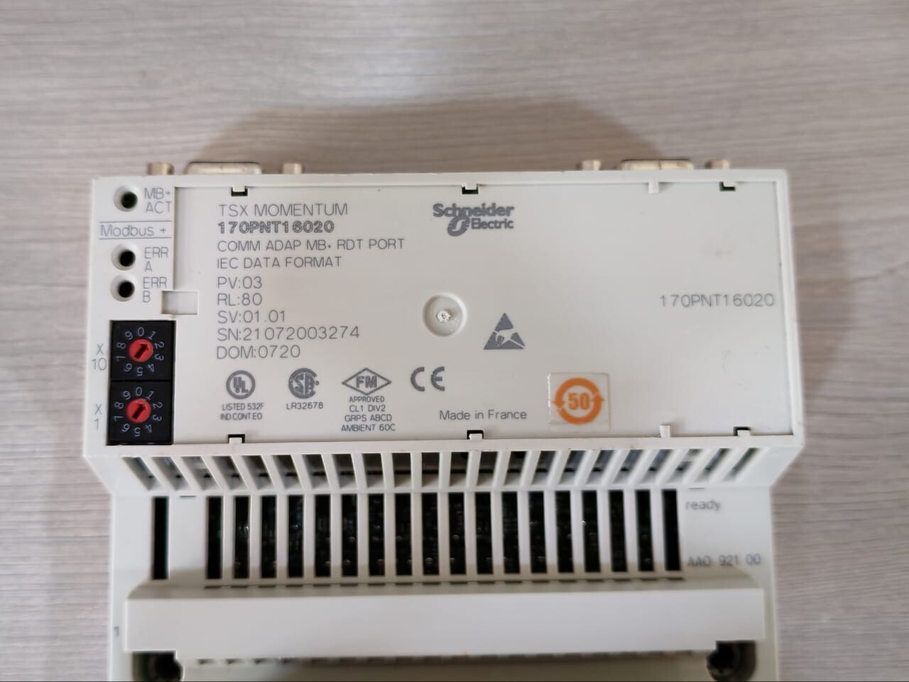 Schneider Electric 170PNT16020 Schneider Electric 170PNT16020 TSX Momentum Comm Adapter with Base 170AAO92100 3