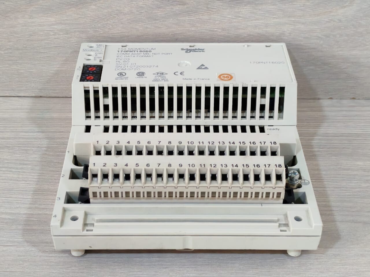 Schneider Electric 170PNT16020 Schneider Electric 170PNT16020 TSX Momentum Comm Adapter with Base 170AAO92100 6