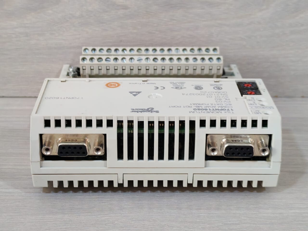 Schneider Electric 170PNT16020 Schneider Electric 170PNT16020 TSX Momentum Comm Adapter with Base 170AAO92100 7