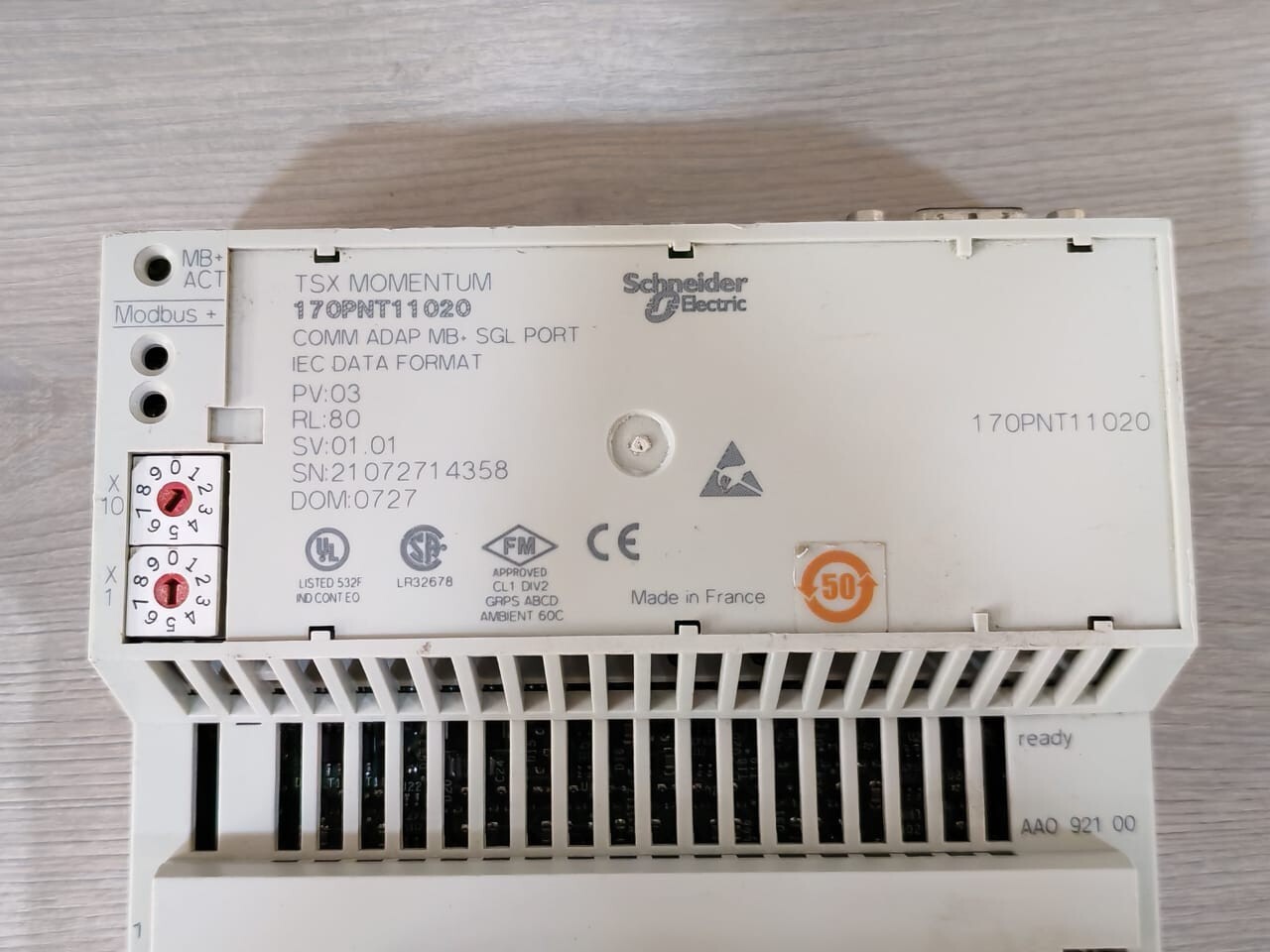 Schneider Electric 170PNT11020 Schneider Electric 170PNT11020 TSX Momentum Comm Adapter with Base 170AAO92100 2