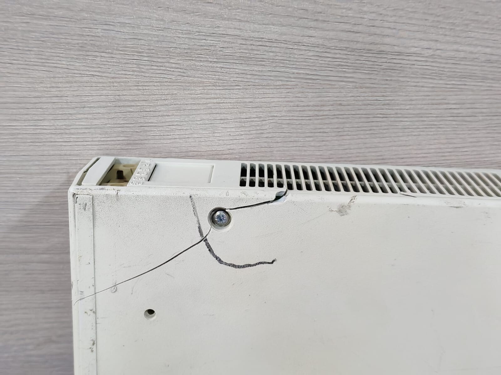 Helvar HES98020 HELVAR HES98020 2 CHANNEL OUTPUT MODULE V1.5 240VAC 2