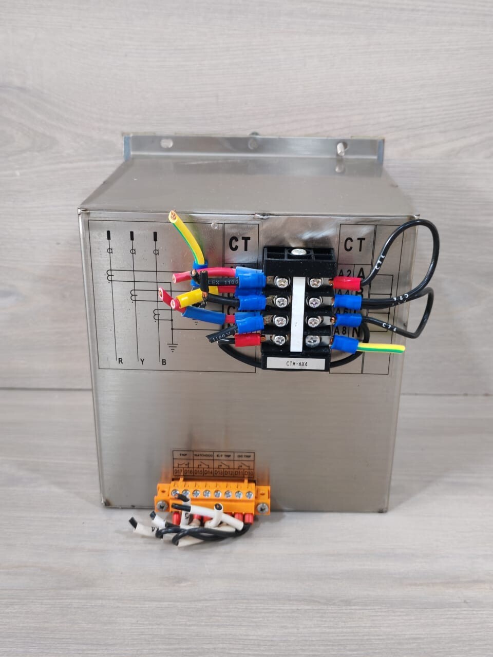 FANOX SIA-C FANOX SIA-C Dual & Self Powered OC & EF Relay 8