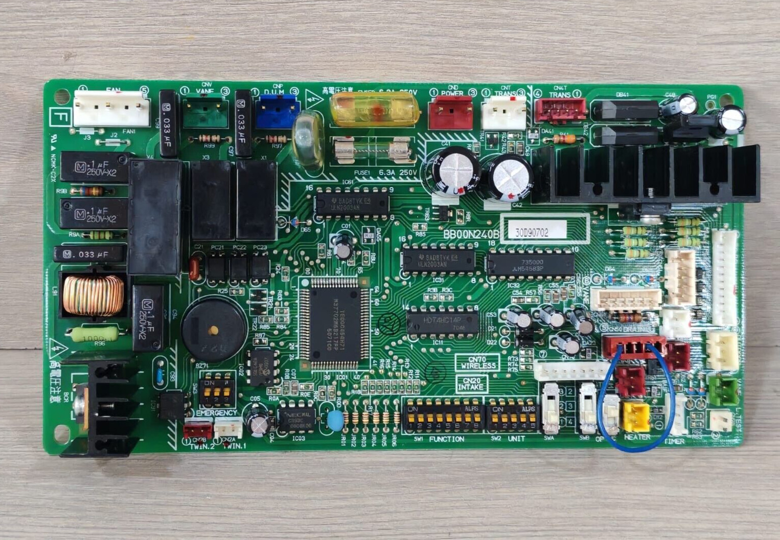 Mitsubishi Electric BB00N240B MITSUBISHI ELECTRIC T7W27K310 CONTROLLER BOARD - WITH FILTHY BOX 2