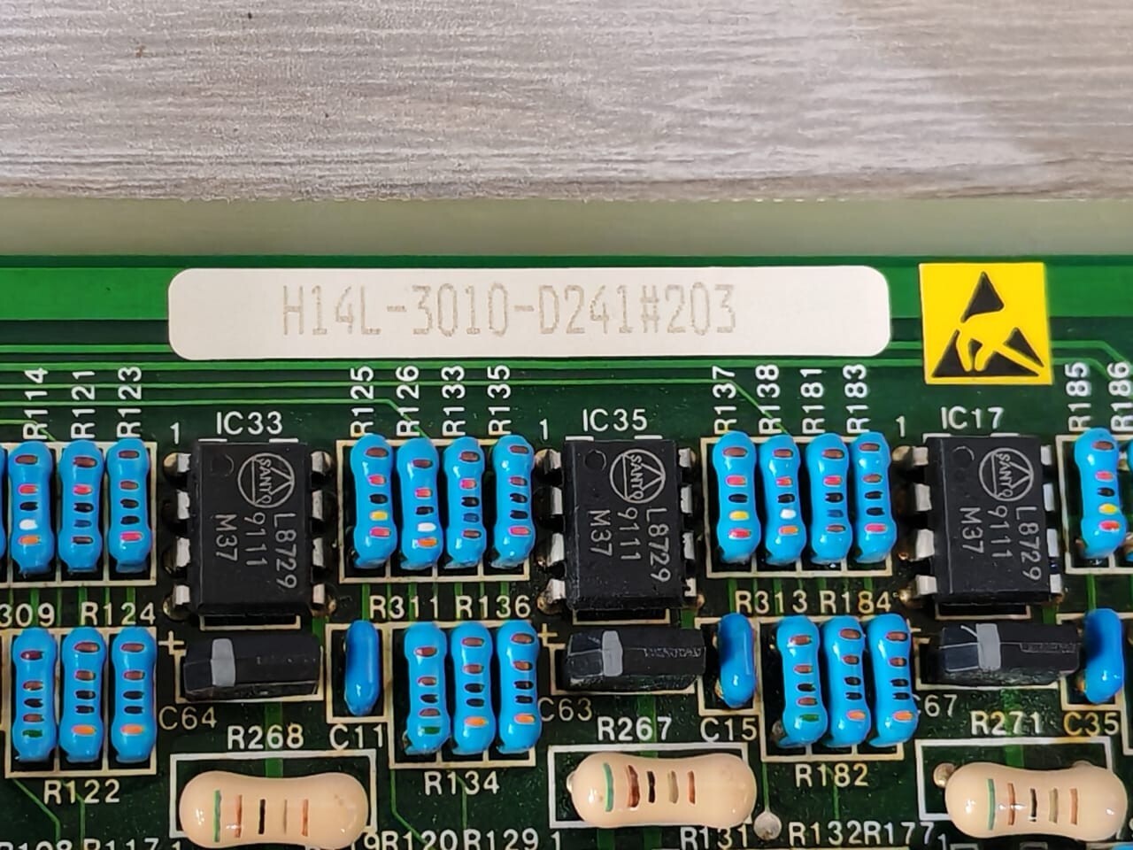 Monitor KS14-8596-E131 KS14-8596-E131 Spare For Fujitsu Monitor Control Unit PCB Board 4