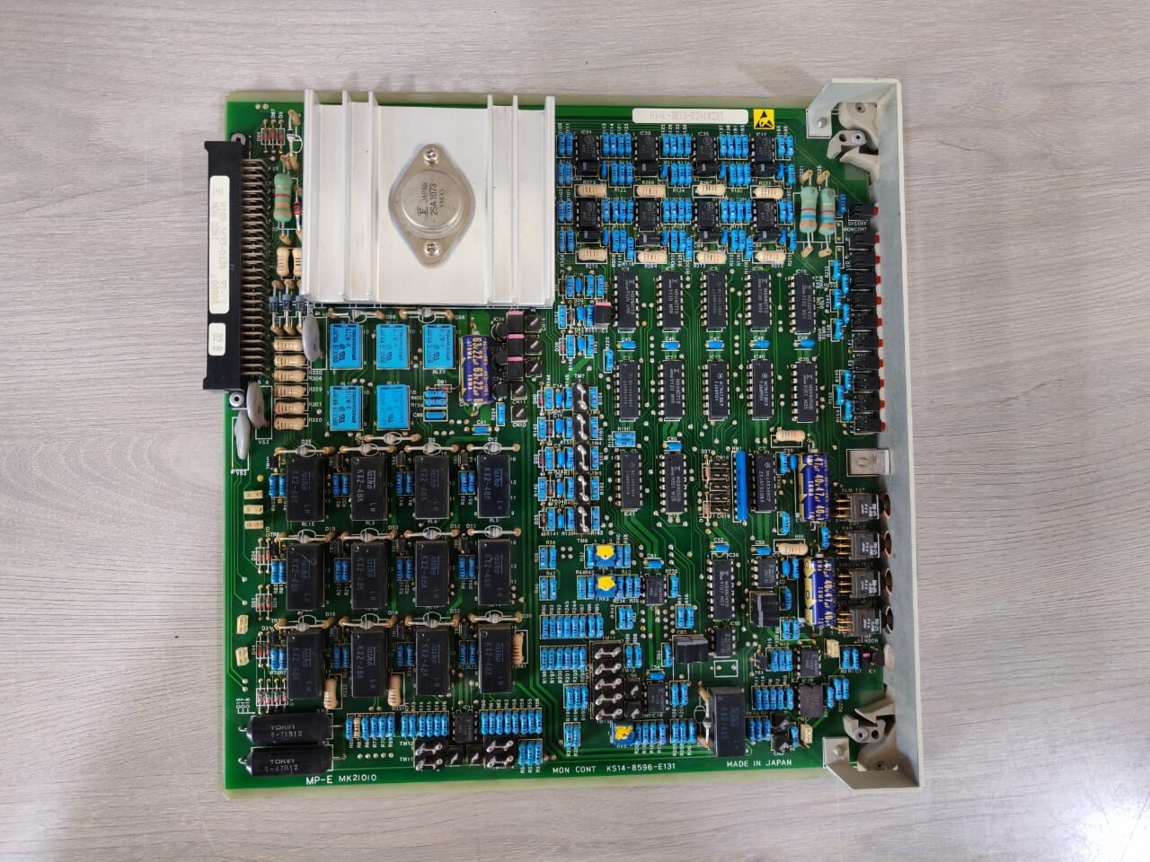 Monitor KS14-8596-E131 KS14-8596-E131 Spare For Fujitsu Monitor Control Unit PCB Board 6