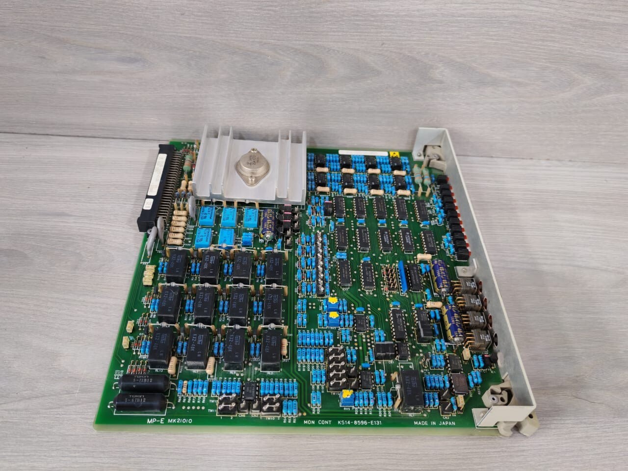 Monitor KS14-8596-E131 KS14-8596-E131 Spare For Fujitsu Monitor Control Unit PCB Board 10