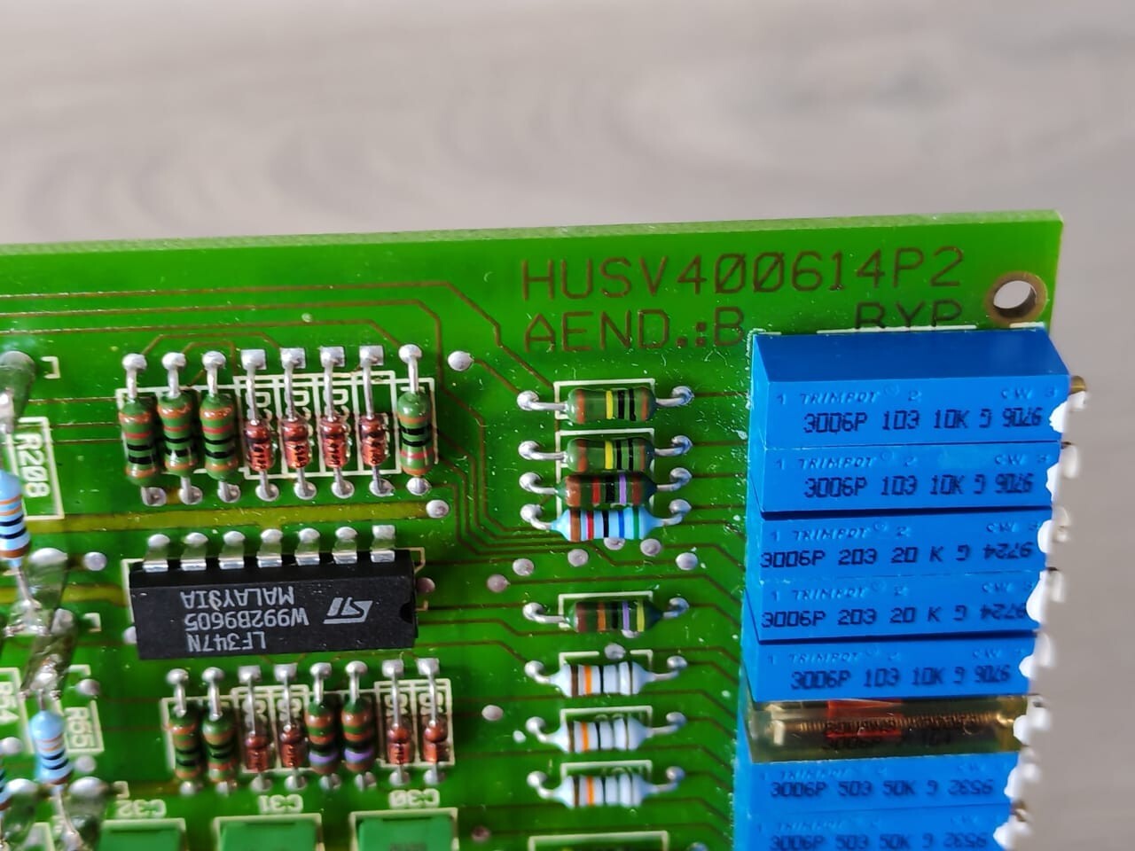 Unbranded HUSV400614P1 / HUSV400614P2 HUSV400614P1 / HUSV400614P2 AEND: B BYP Mother Board 2