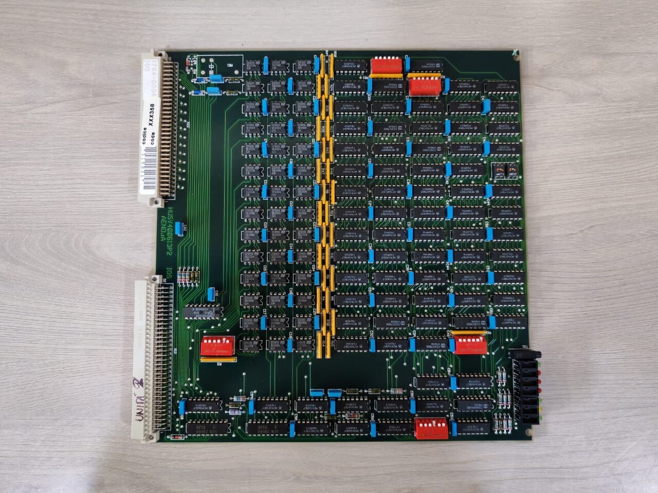 Unbranded HUSV400613P1 / HUSV400613P2 HUSV400613P1 / HUSV400613P2 AEND: A IOS Mother Board 3