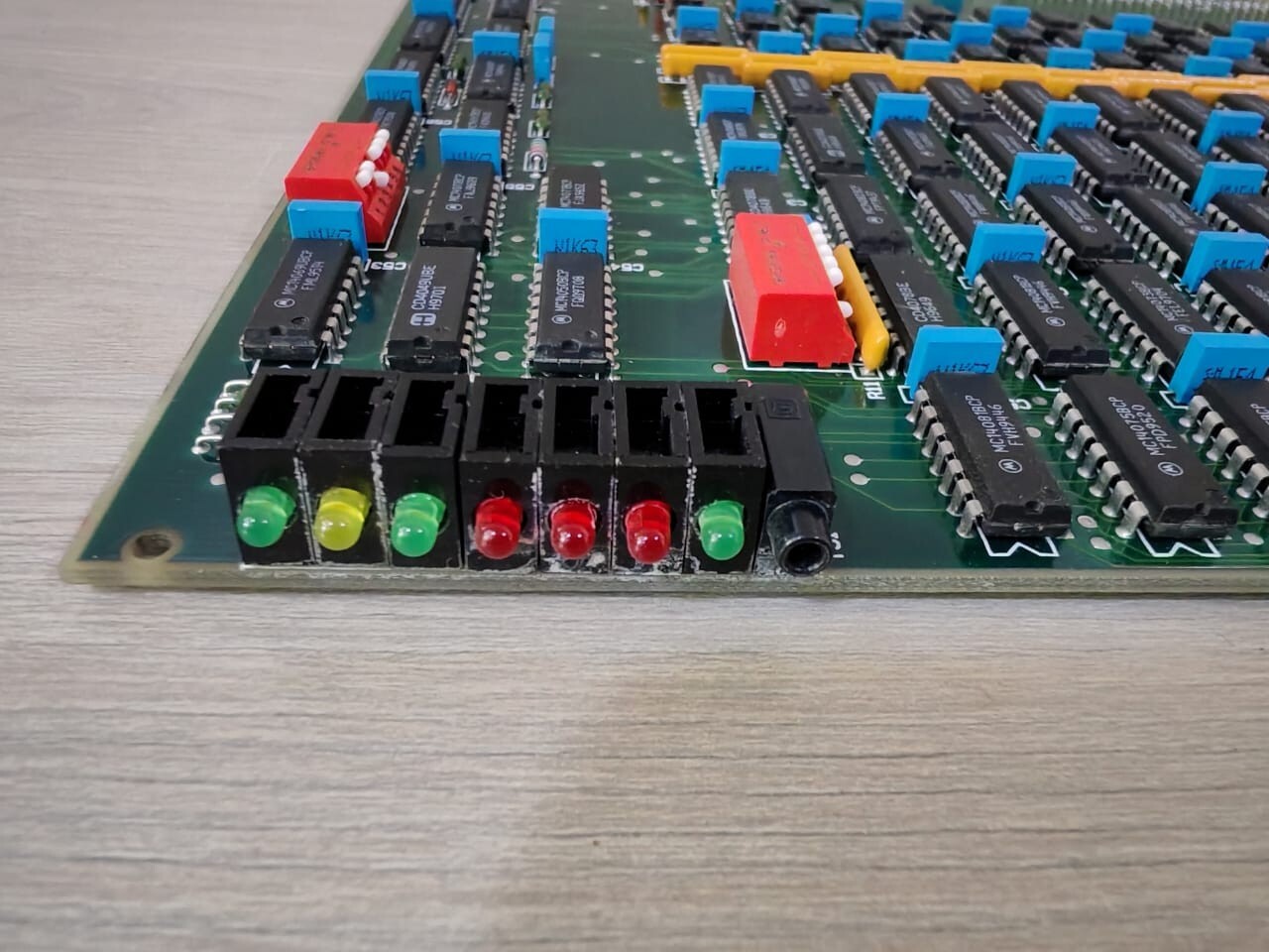 Unbranded HUSV400613P1 / HUSV400613P2 HUSV400613P1 / HUSV400613P2 AEND: A IOS Mother Board 4