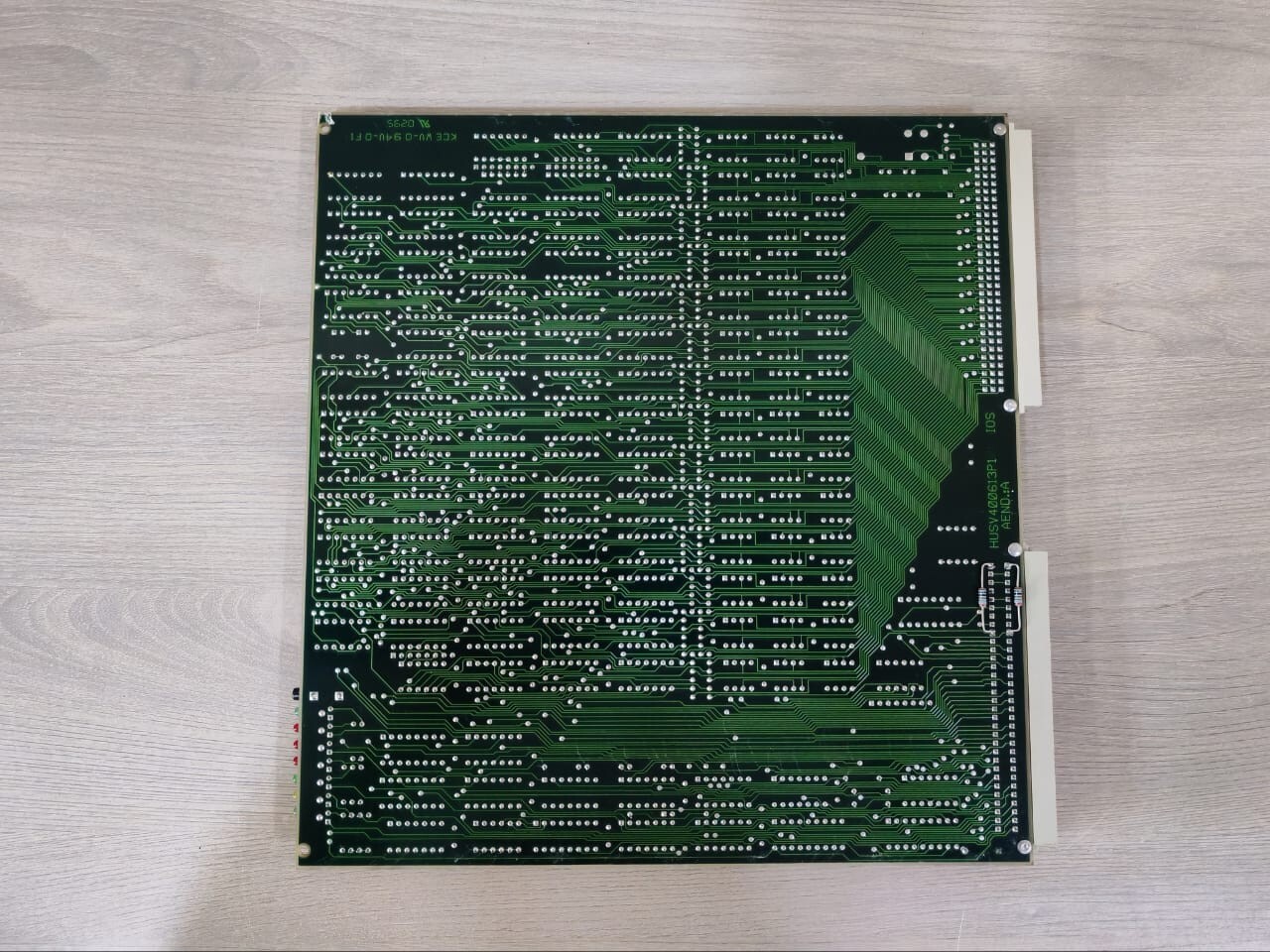Unbranded HUSV400613P1 / HUSV400613P2 HUSV400613P1 / HUSV400613P2 AEND: A IOS Mother Board 8