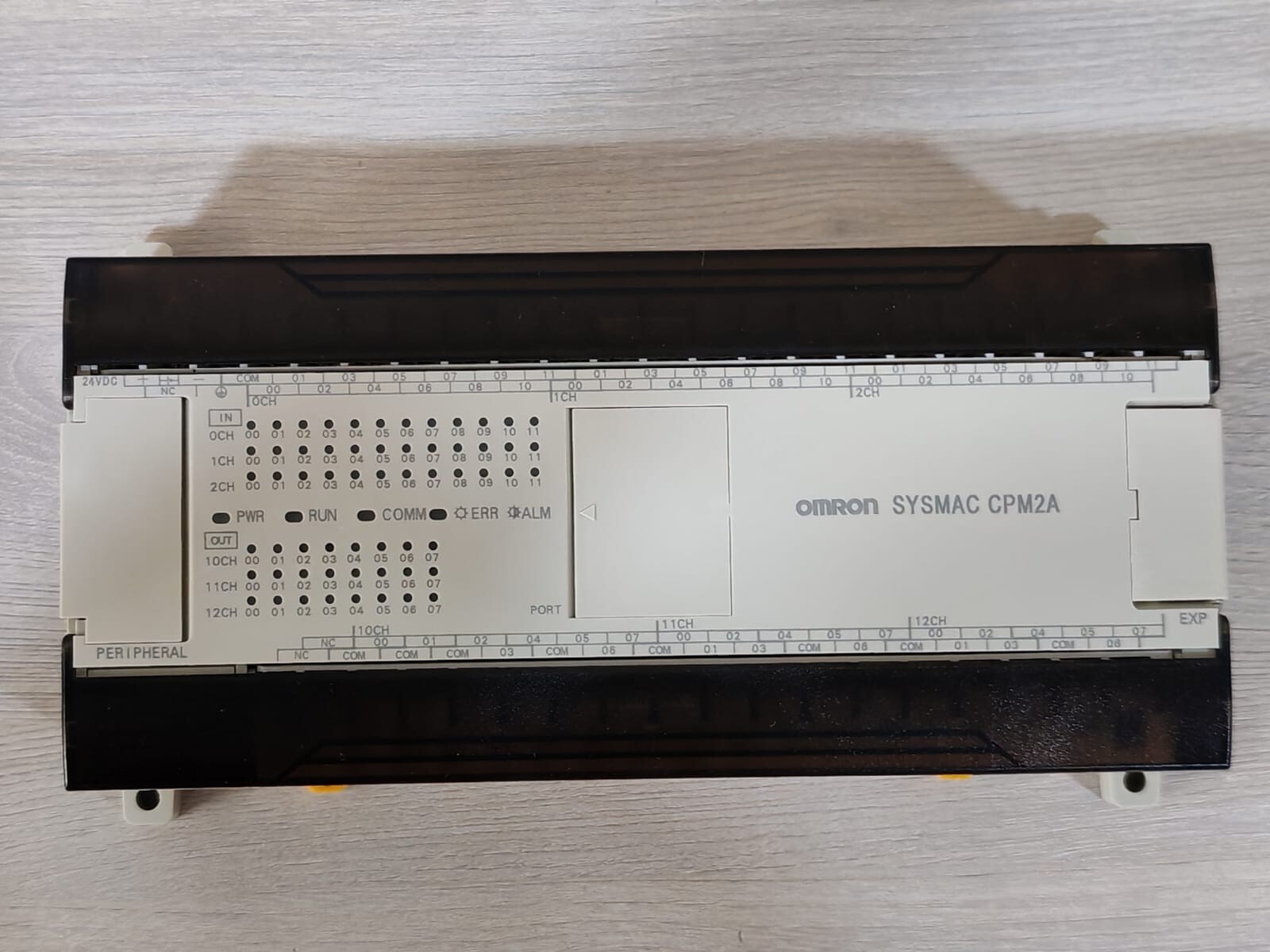 Omron CPM2A-60CDR-D Omron CPM2A-60CDR-D Programmable Controller 3