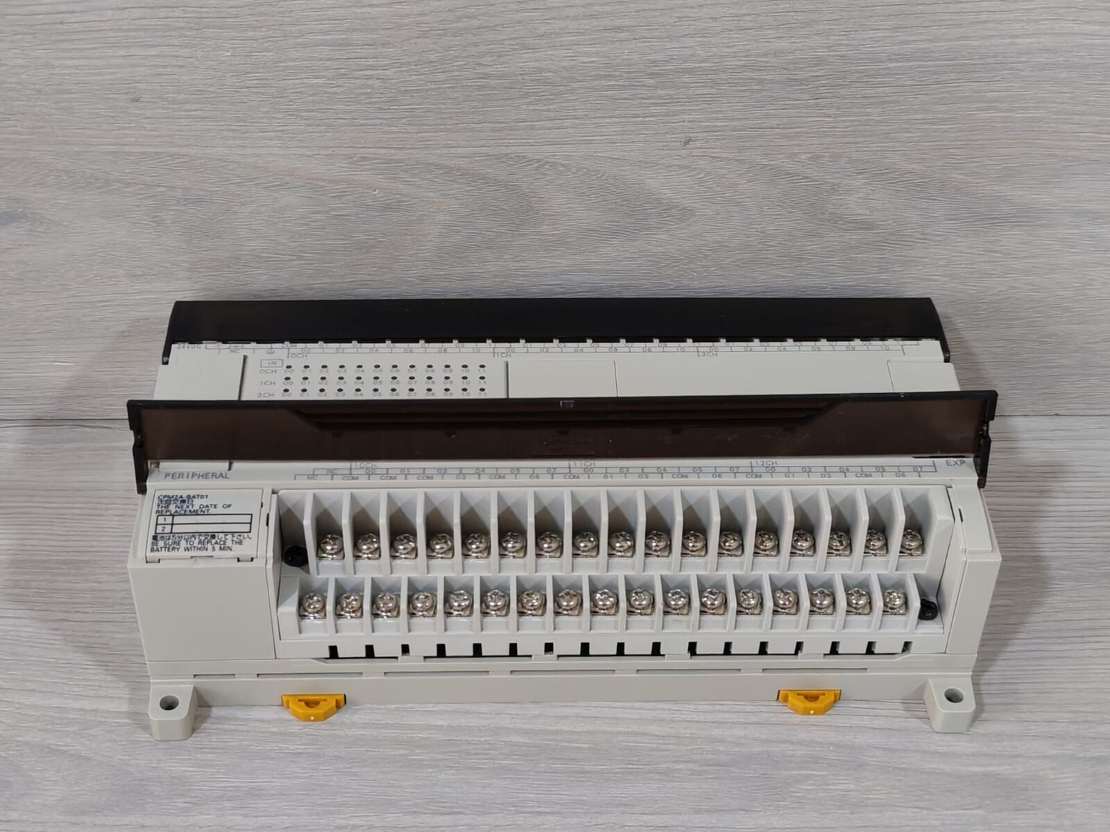 Omron CPM2A-60CDR-D Omron CPM2A-60CDR-D Programmable Controller 4