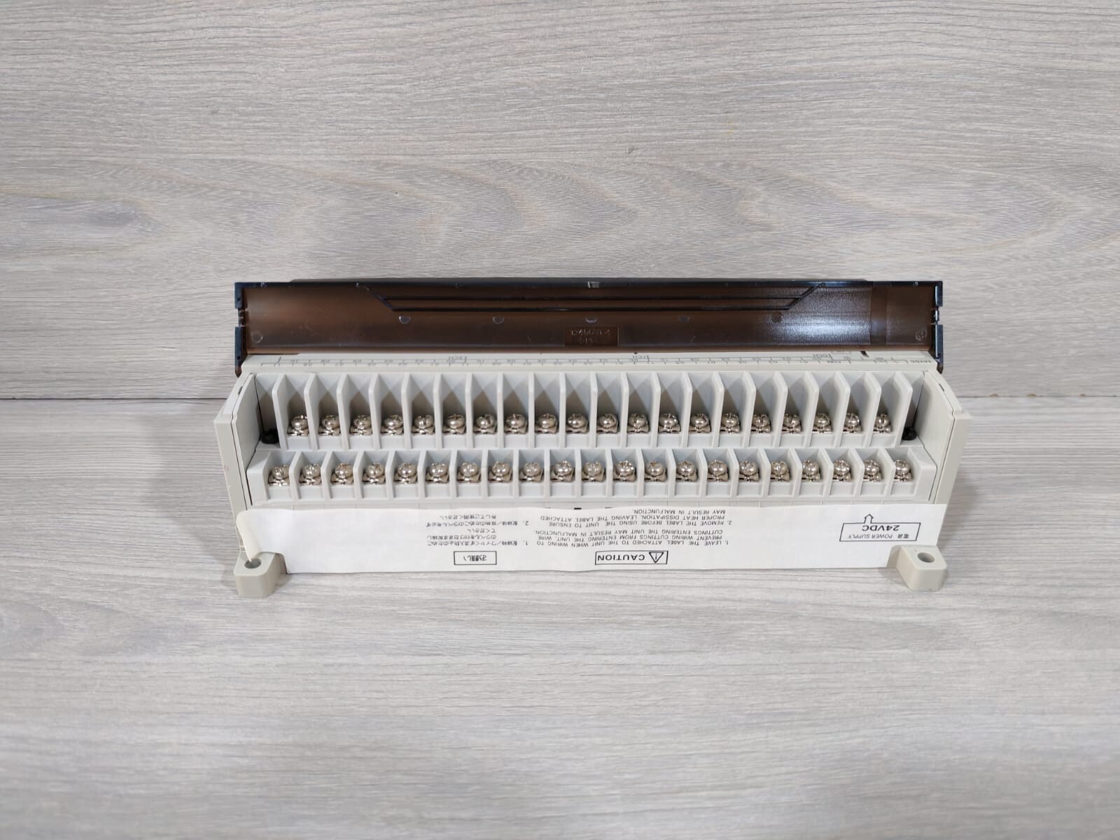 Omron CPM2A-60CDR-D Omron CPM2A-60CDR-D Programmable Controller 6