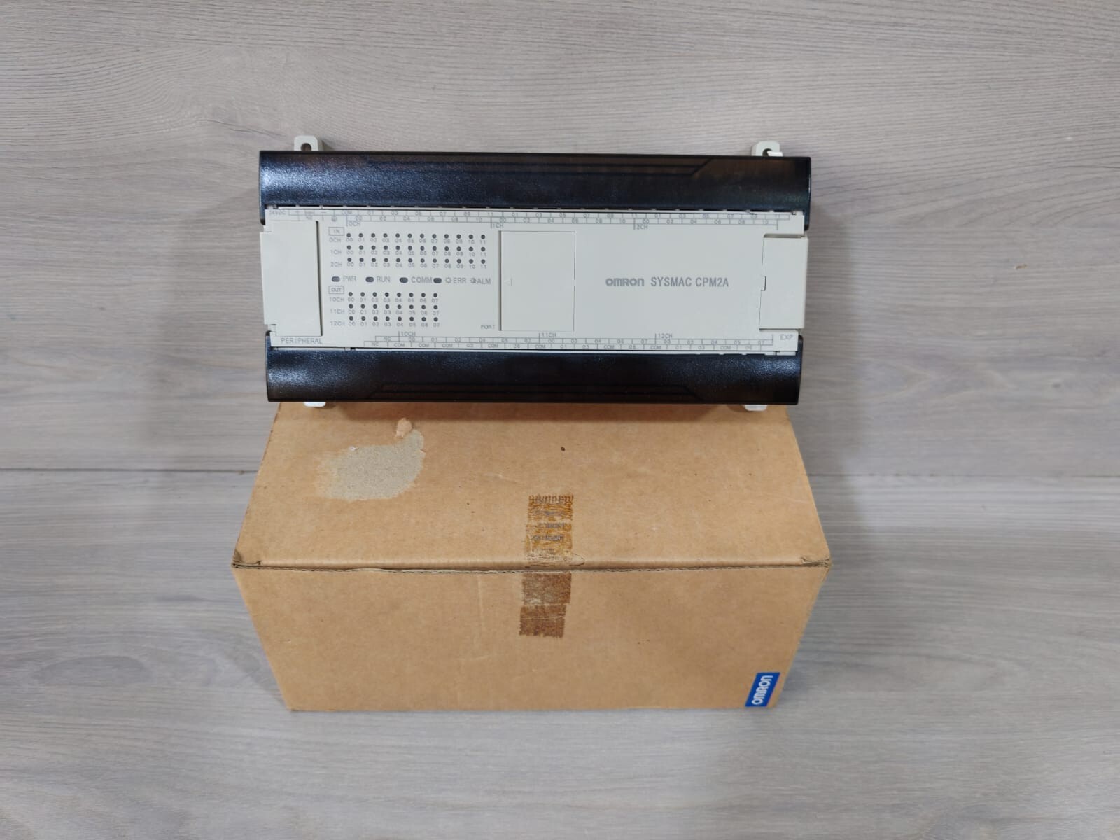Omron CPM2A-60CDR-D Programmable Controller