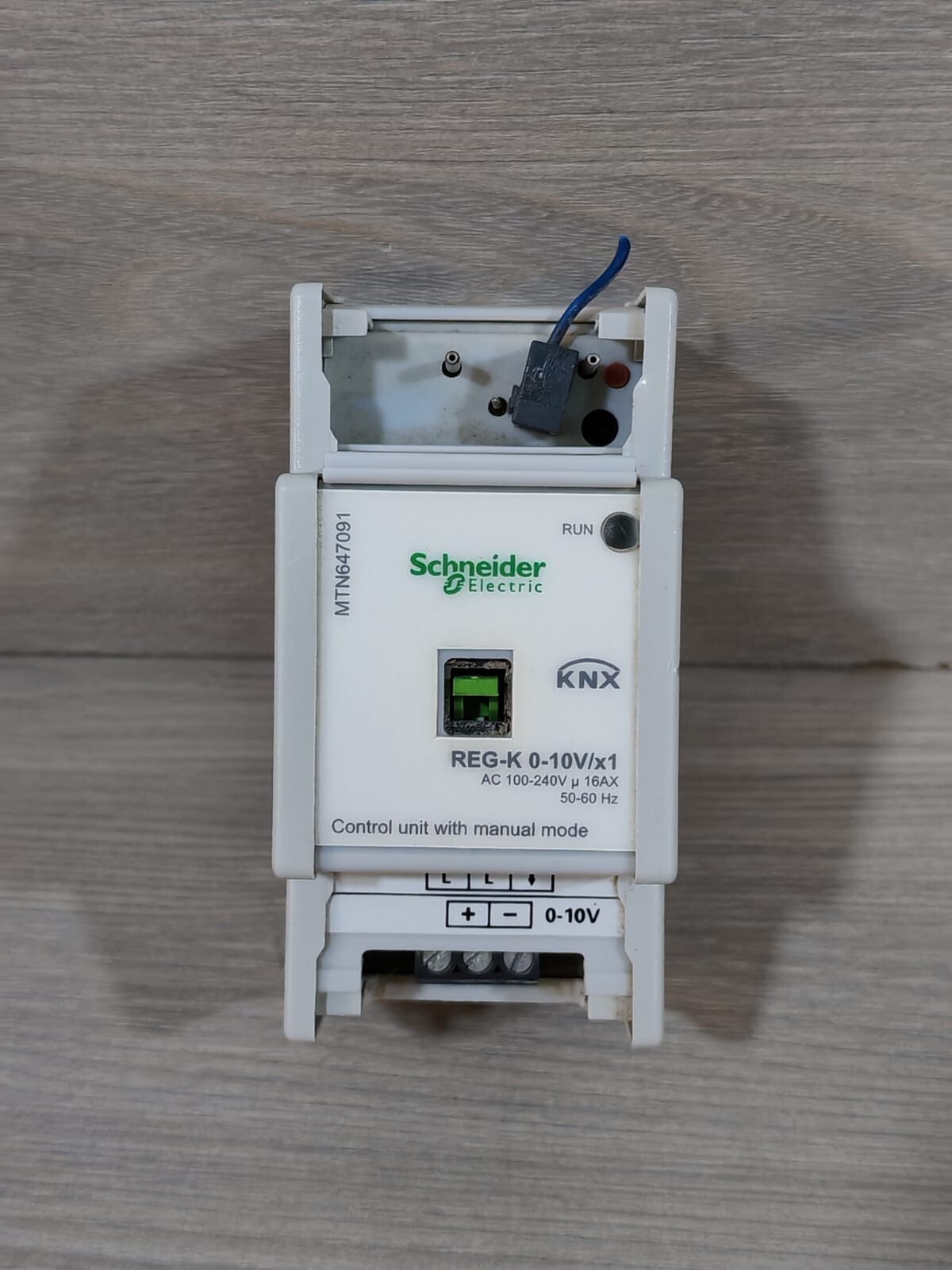 SCHNEIDER ELECTRIC KNX MTN647091 REG-K 0-10V/x1 CONTROL UNIT