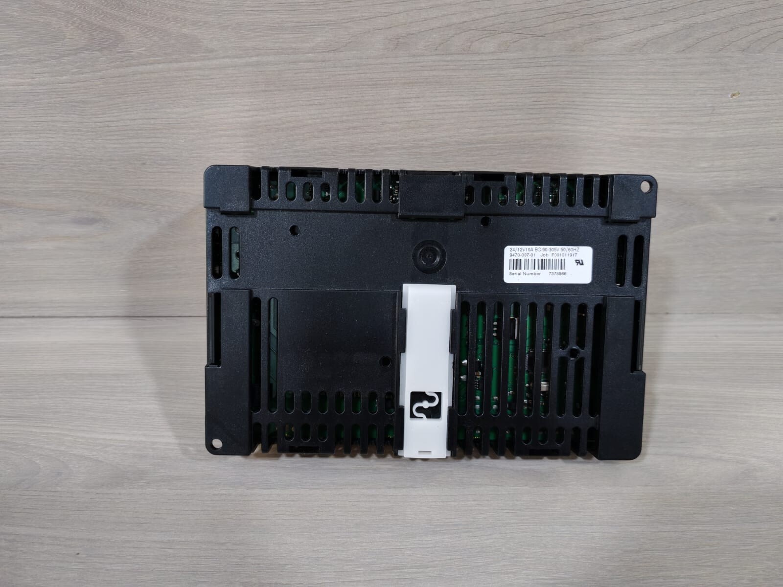 DSE 9470-007-01 DSE 9470-007-01 Intelligent Battery Charger 12/24V 9