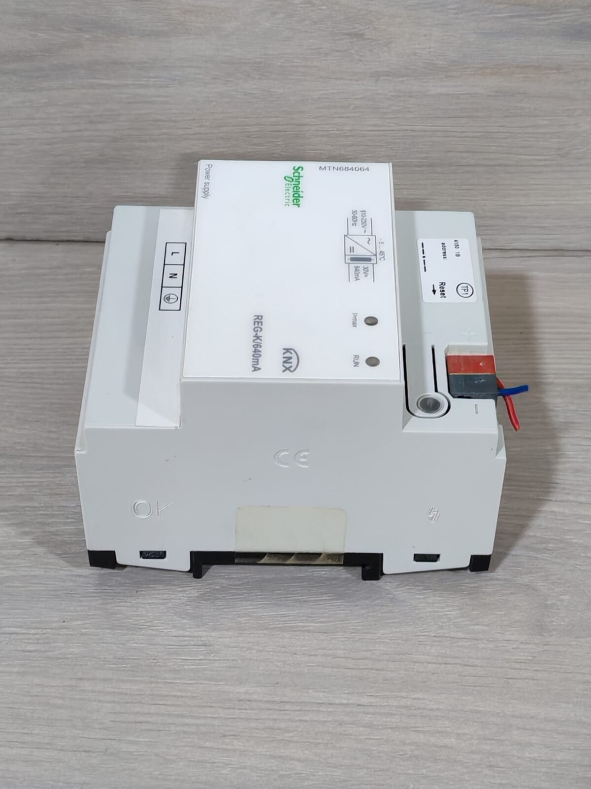 Schneider Electric MTN684064 SCHNEIDER ELECTRIC MTN684064 REG-K/640mA POWER SUPPLY 5