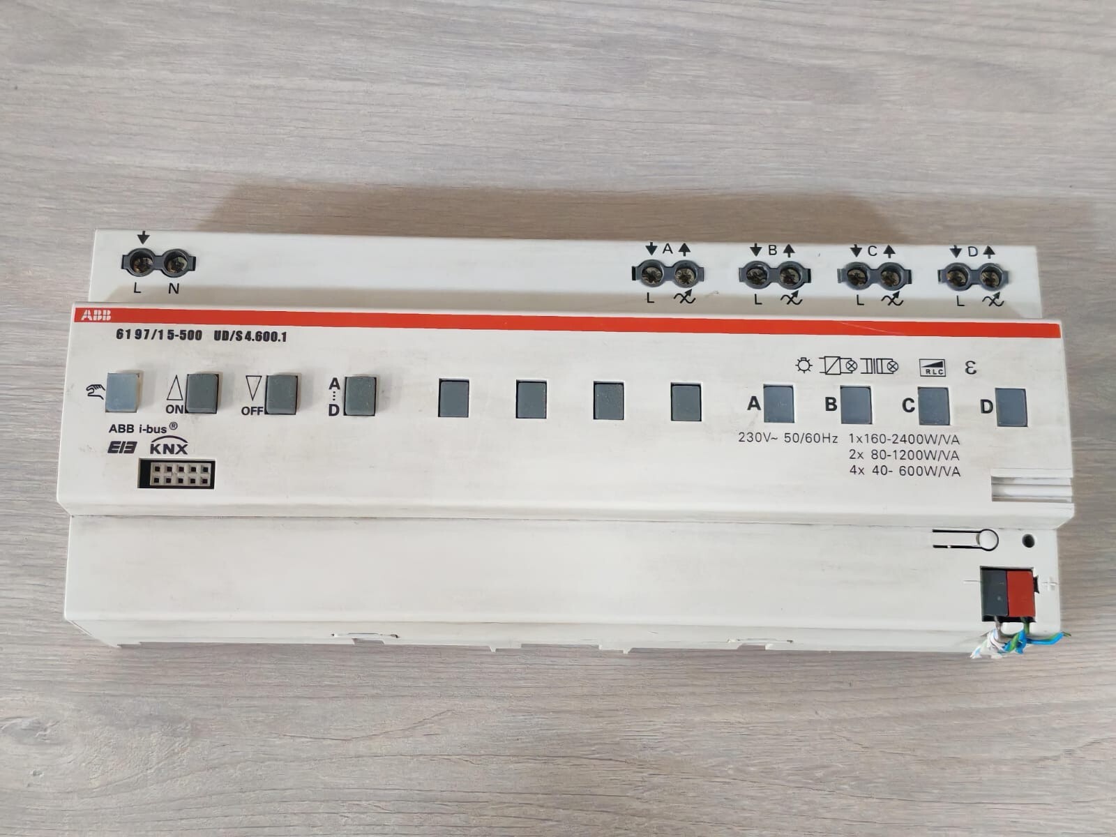 ABB 6197/15-500 UD/S 4.600.1 ABB 6197/15-500 UD/S 4.600.1 KNX UNIVERSAL DIMMER ACTUATOR 230V 4