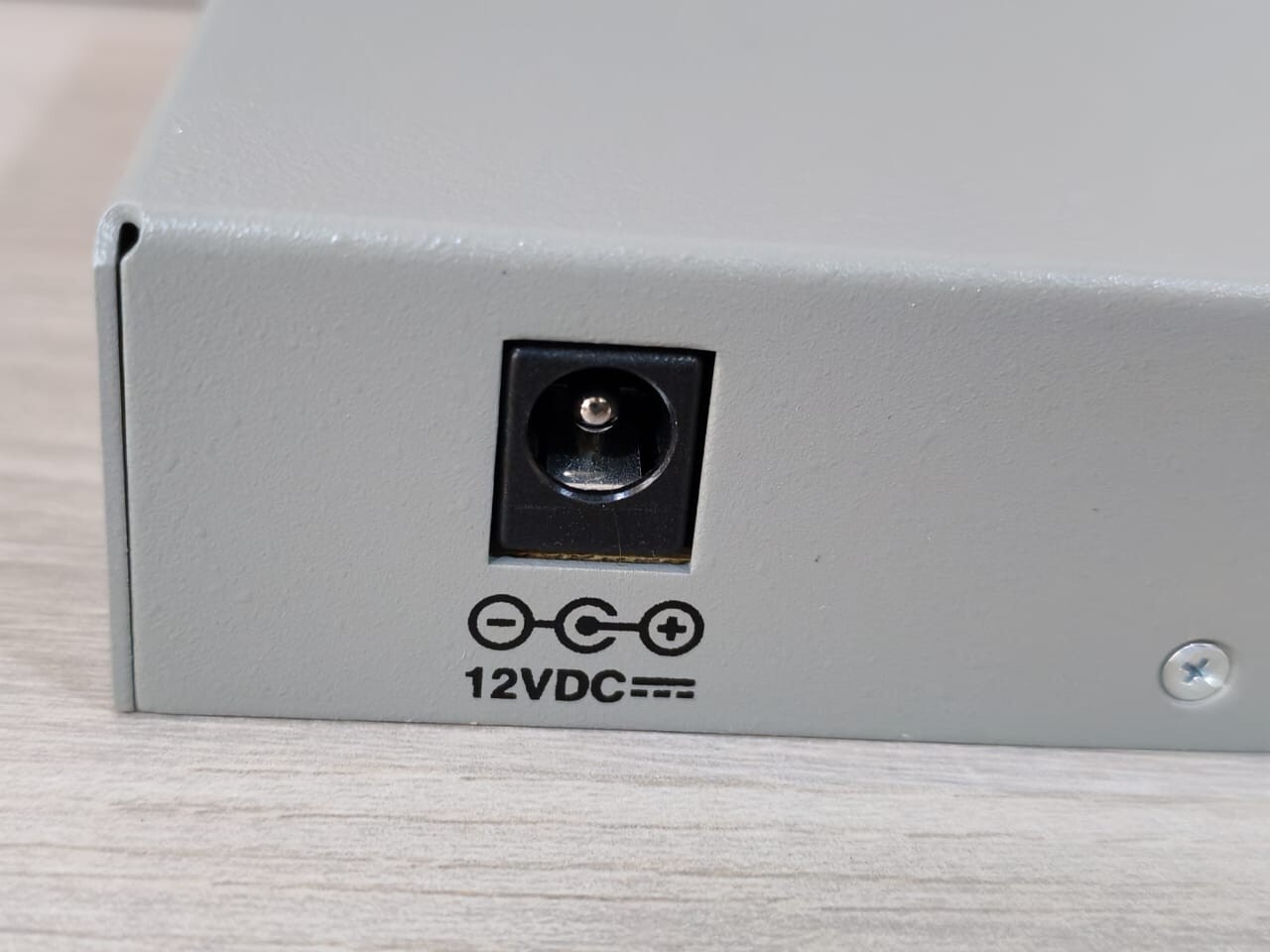 Allied Telesis 990-001166-60 Allied Telesis AT-FS232/1 Bridging Converter P/n: 990-001166-60 7