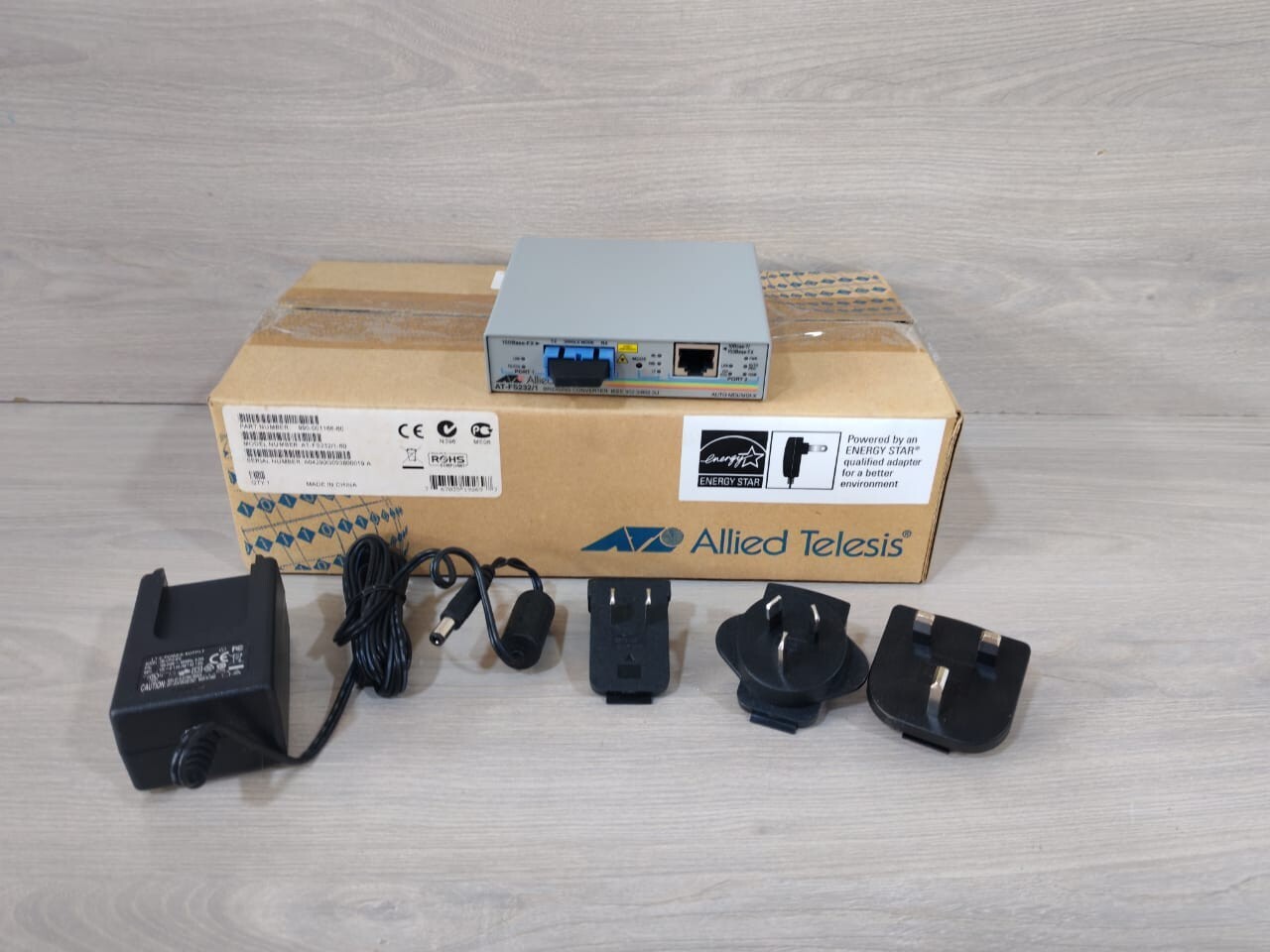 Allied Telesis AT-FS232/1 Bridging Converter P/n: 990-001166-60