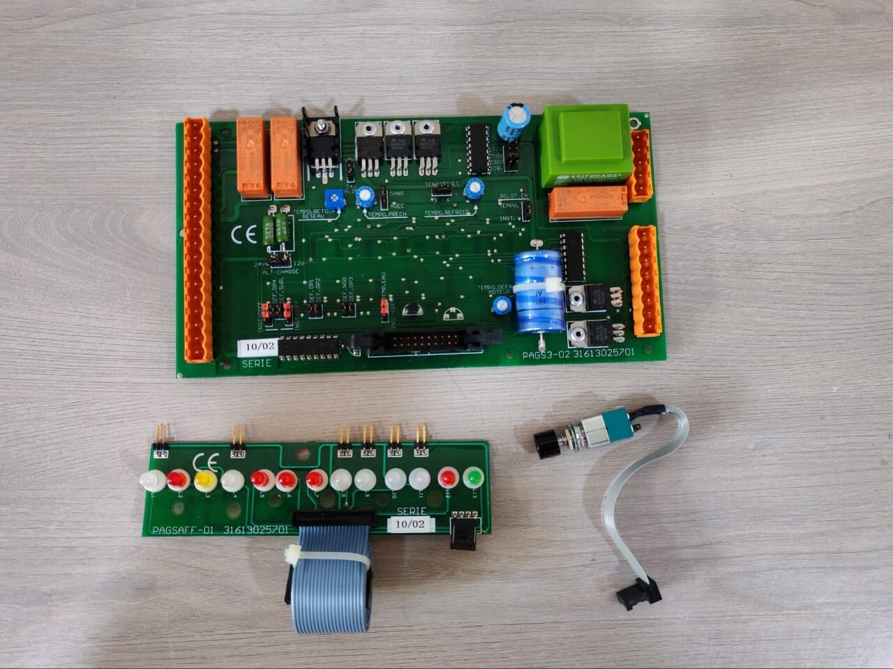 Unbranded PAGS3-02 31613025701 with PAGSAFF-01 31613025701 PAGS3-02 31613025701 with PAGSAFF-01 31613025701 PCB Circuit Board-W/ FILTHY BOX 2
