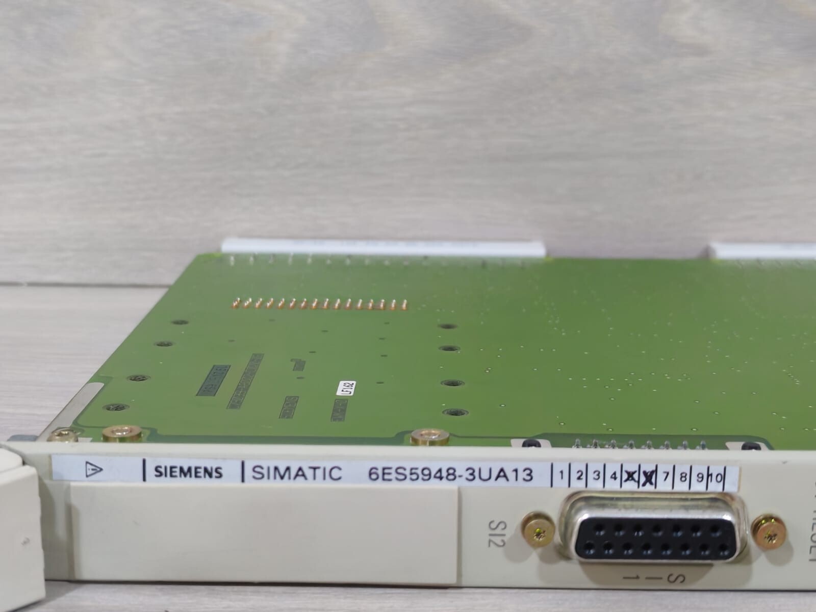 Siemens 6ES5948-3UA13 SIEMENS 6ES5948-3UA13 SIMATIC CENTRAL PROCESSING UNIT 3