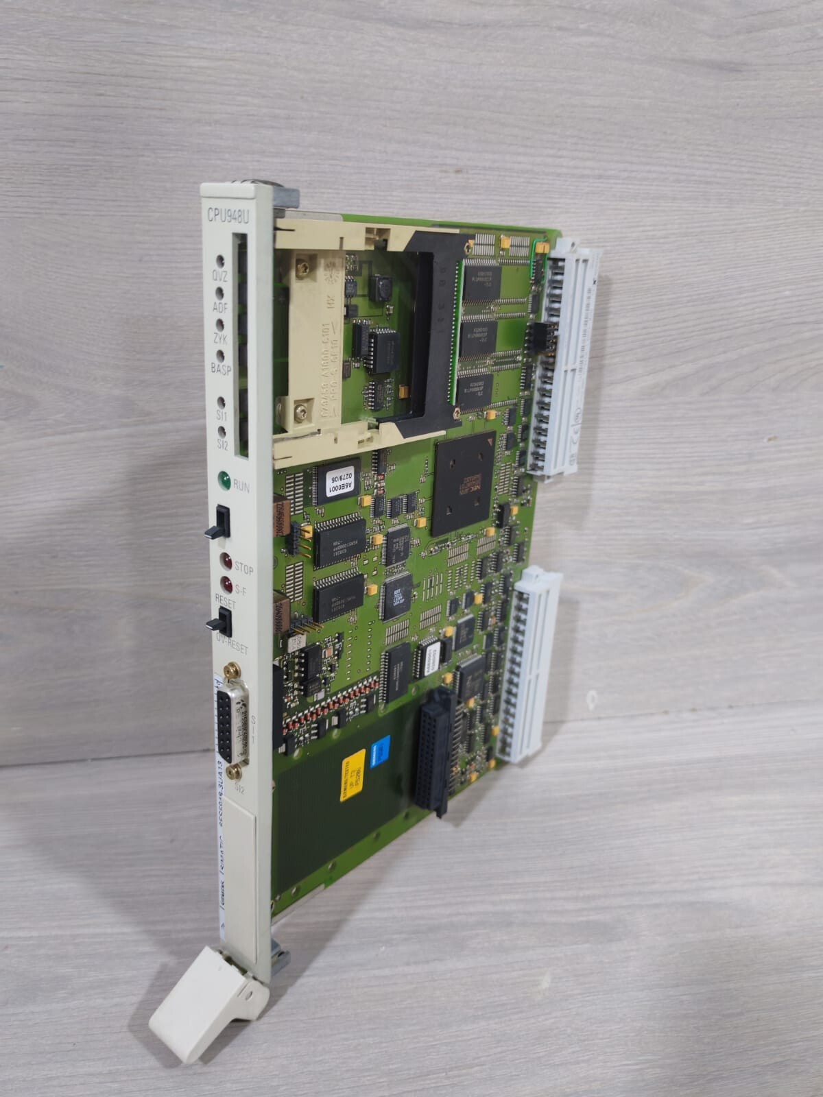 SIEMENS 6ES5948-3UA13 SIMATIC CENTRAL PROCESSING UNIT