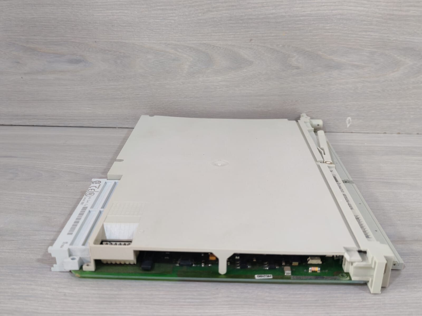 Siemens 6ES5454-4UA14 SIEMENS 6ES5454-4UA14 SIMATIC DIGITAL OUTPUT 9
