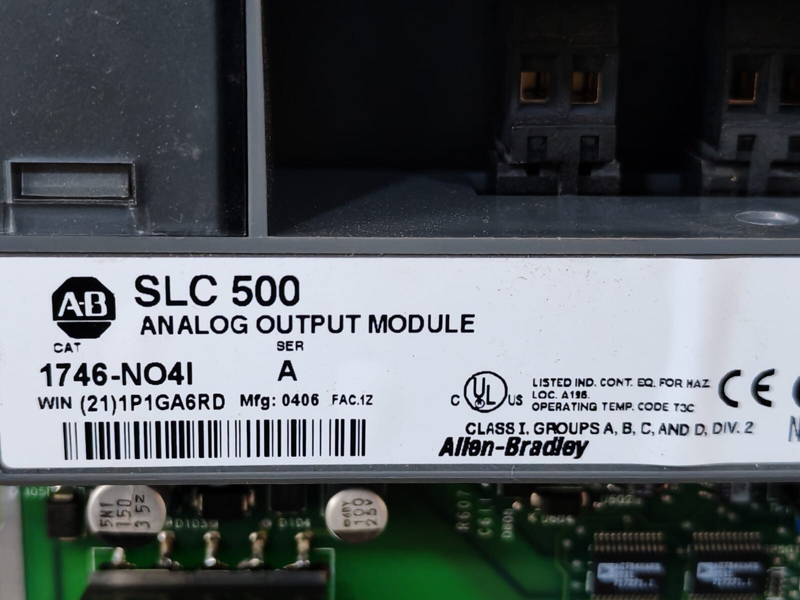 Allen-Bradley 1746-NO4I ALLEN-BRADLEY 1746-NO4I SER A SLC 500 ANALOG OUTPUT MODULE 3