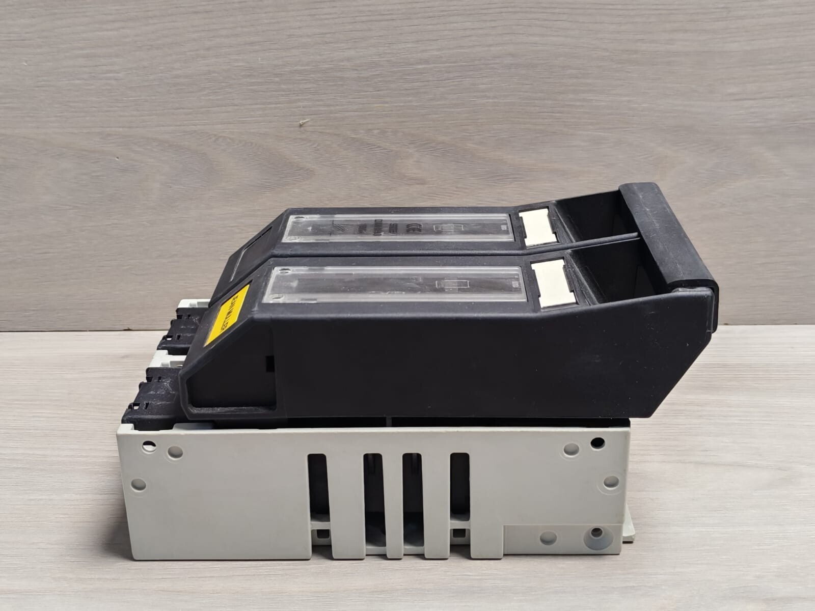 JEAN MULLER T5911013 JEAN MULLER LTL00-2/9 FUSE SWITCH DISCONNECTOR T5911013 4