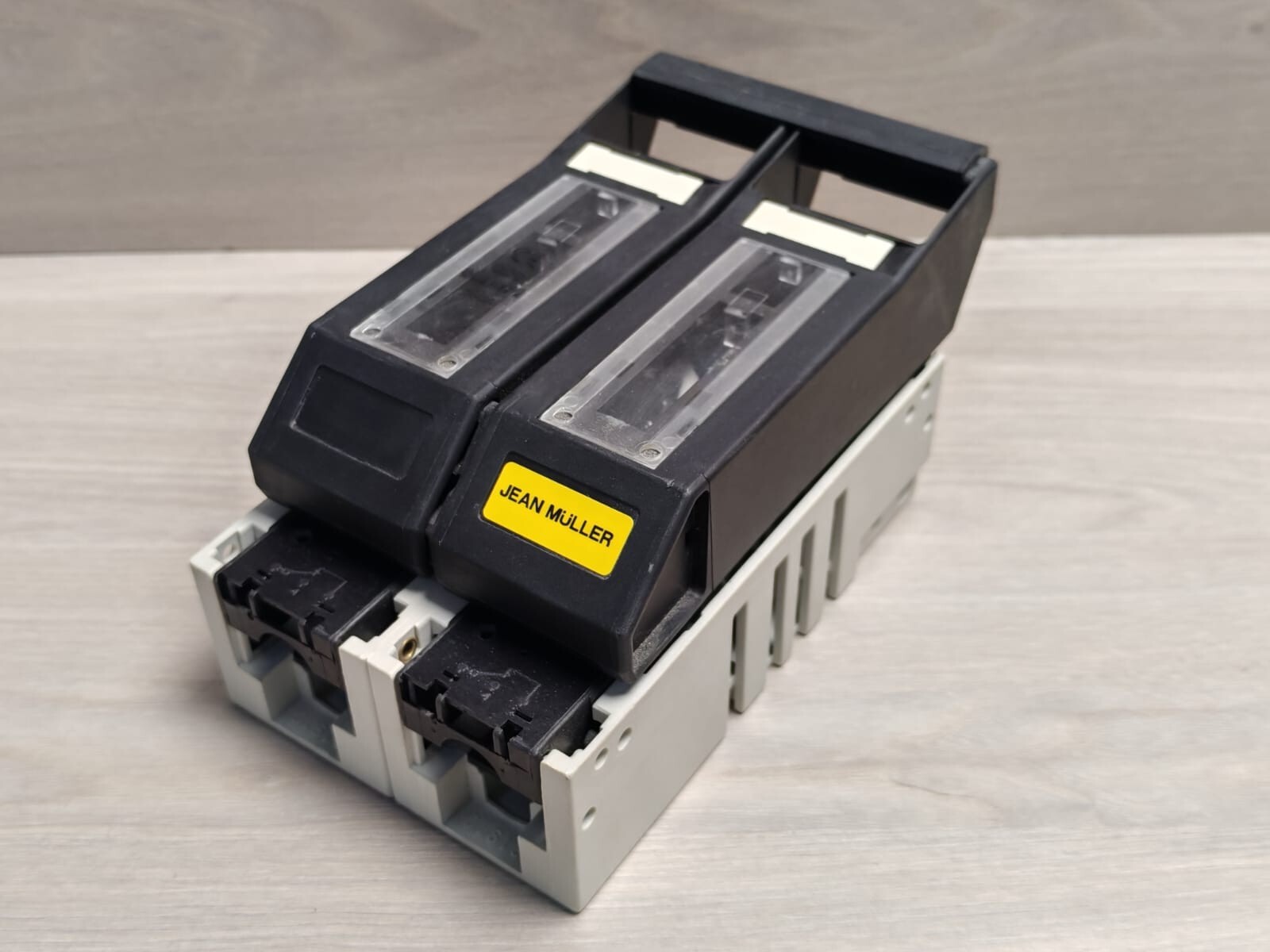 JEAN MULLER T5911013 JEAN MULLER LTL00-2/9 FUSE SWITCH DISCONNECTOR T5911013 8