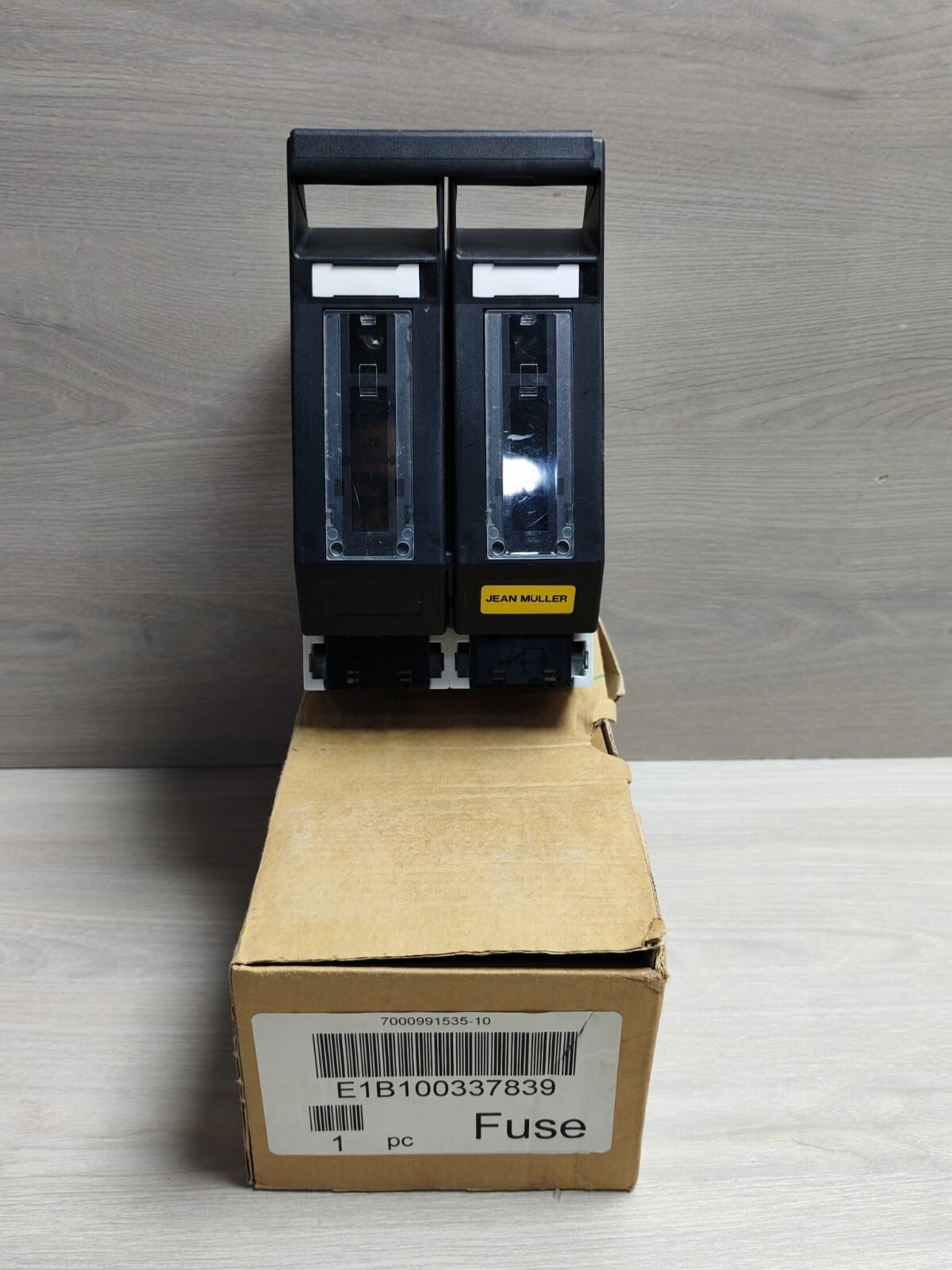 JEAN MULLER LTL00-2/9 FUSE SWITCH DISCONNECTOR T5911013- NEW WITH OLD STOCK BOX