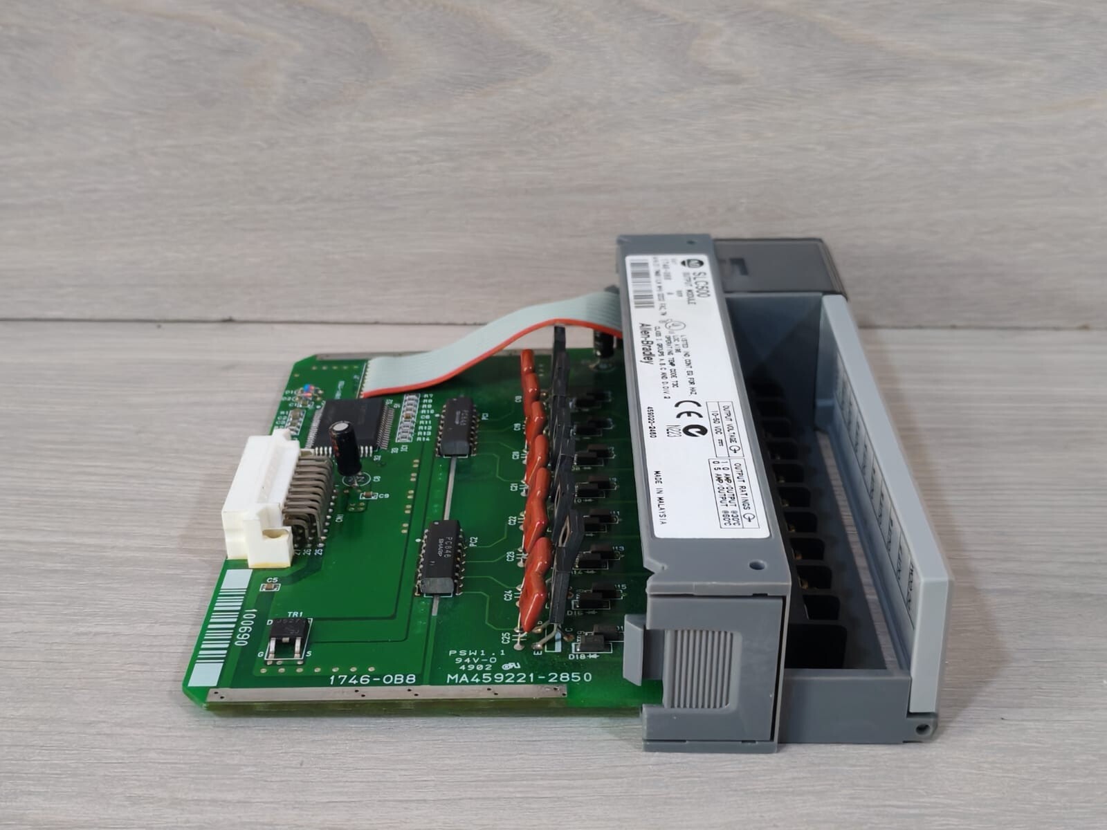Allen-Bradley 1746-0B8 SER A ALLEN-BRADLEY 1746-0B8 SER A SLC500 OUTPUT MODULE 8