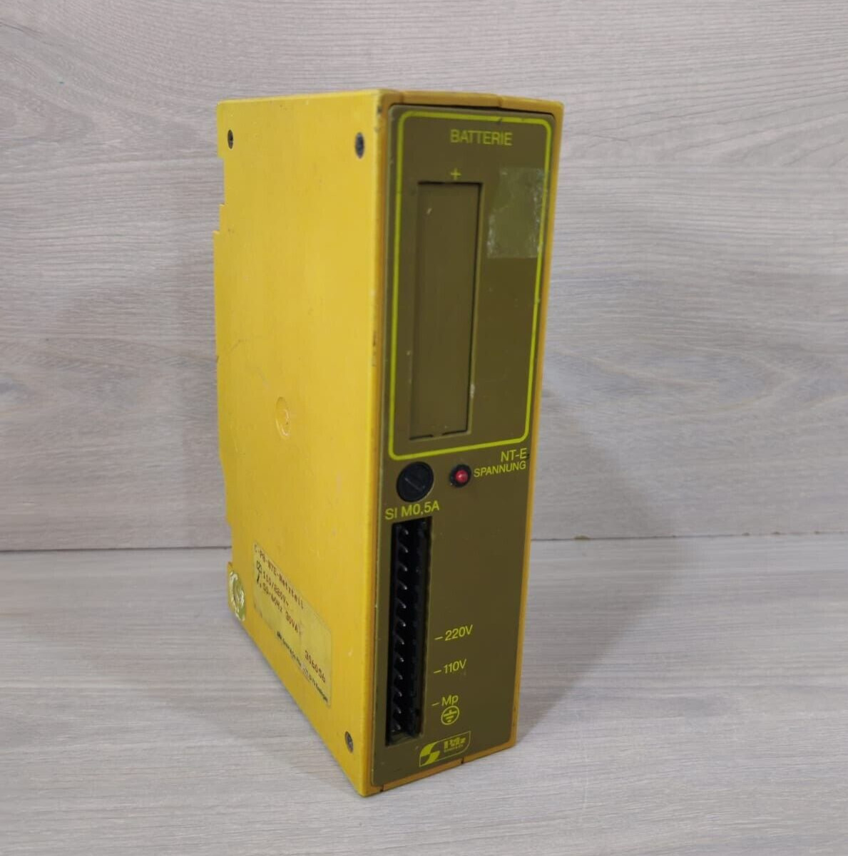 Pilz PILZ C-P8-NTE PILZ C-P8-NTE/ NT-E SPANNUNG 100-220V 50/60Hz 30VA 306056 3
