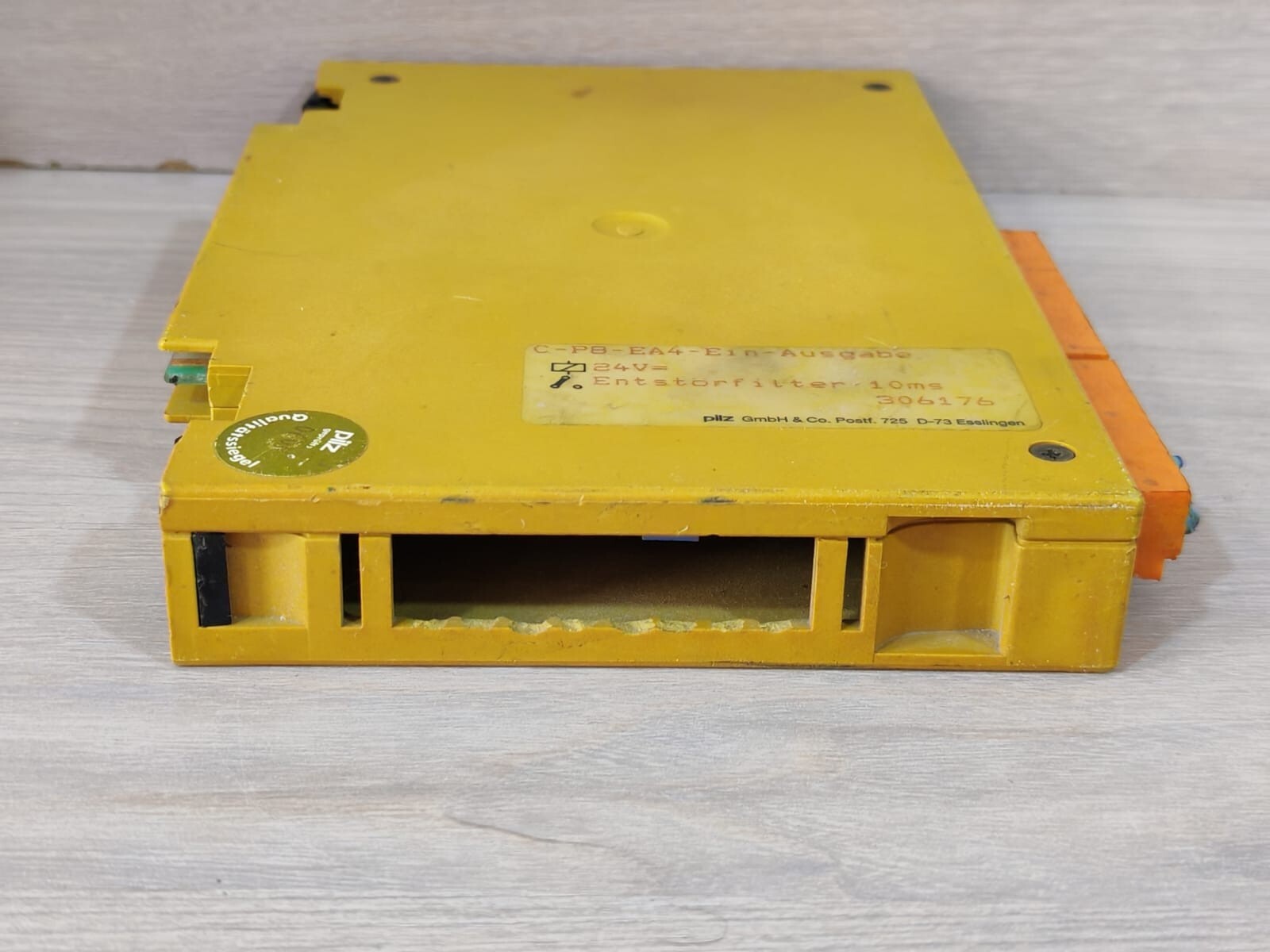 Pilz C-P8-EA4 PILZ C-P8-EA4 24V INTERFERENCE SUPPRESSION FILTER 8