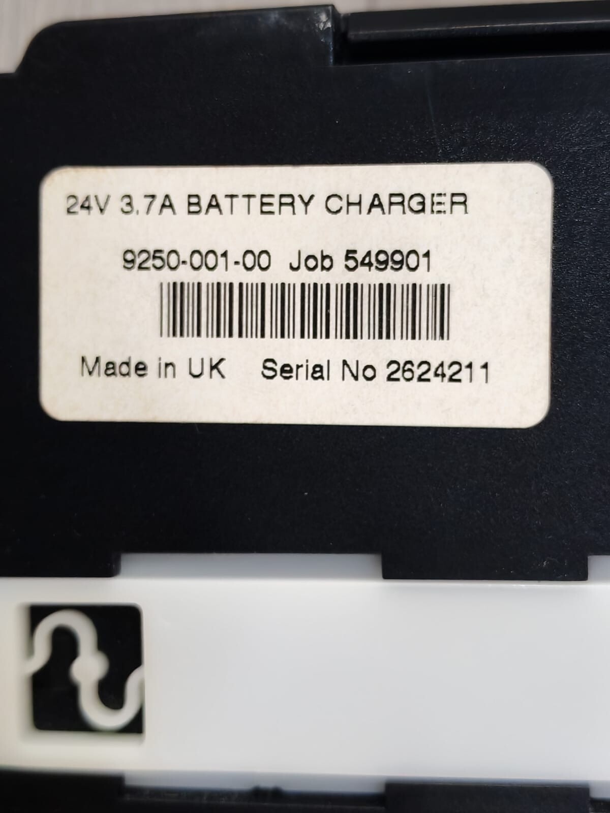 DEEP SEA ELECTRONICS DSE 9250-001-00 DEEP SEA ELECTRONICS DSE 9250-001-00 24V 3.7A BATTERY CHARGER 5